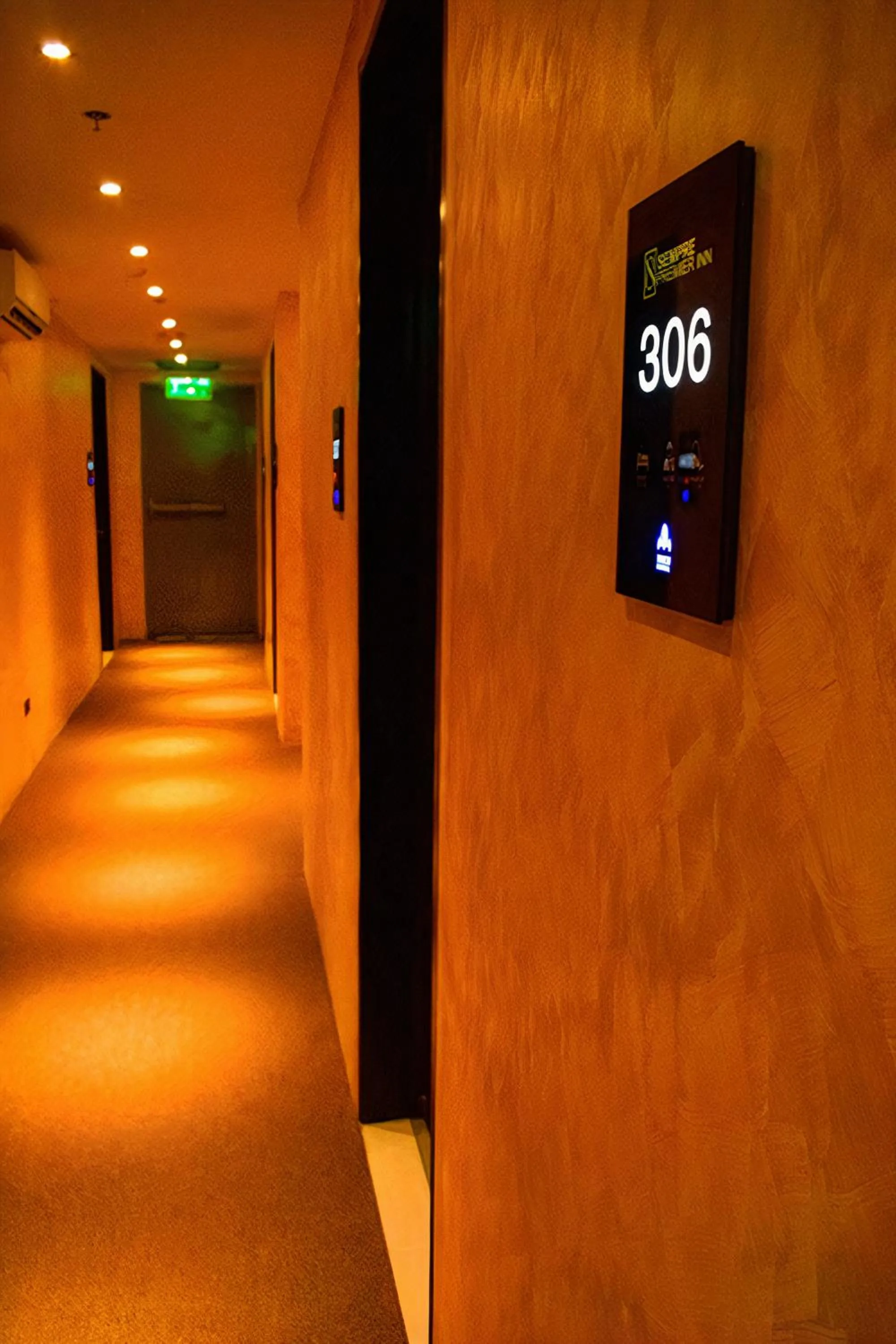 Property building in Sempre Premier Inn - MACTAN AIRPORT HOTEL