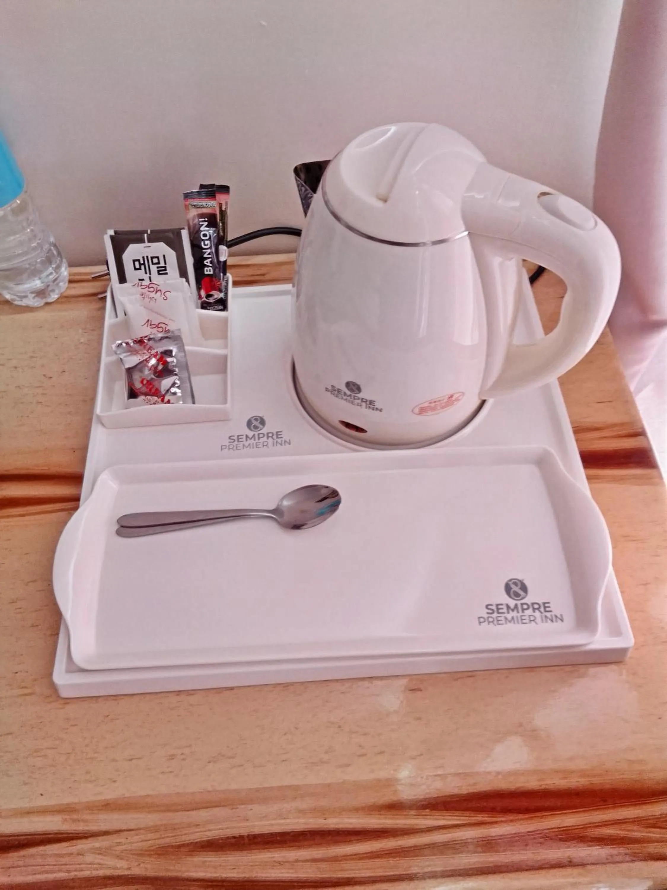 Coffee/tea facilities in Sempre Premier Inn - MACTAN AIRPORT HOTEL