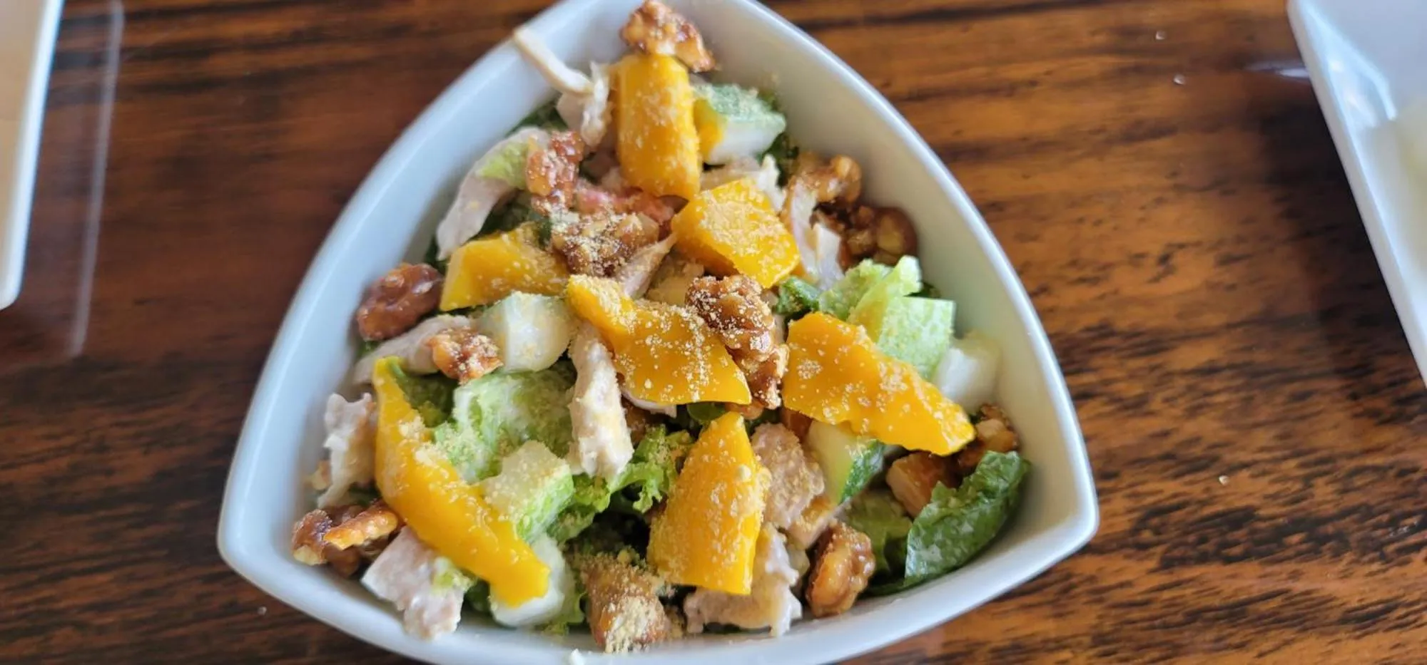 Restaurant/places to eat in Sempre Premier Inn - MACTAN AIRPORT HOTEL