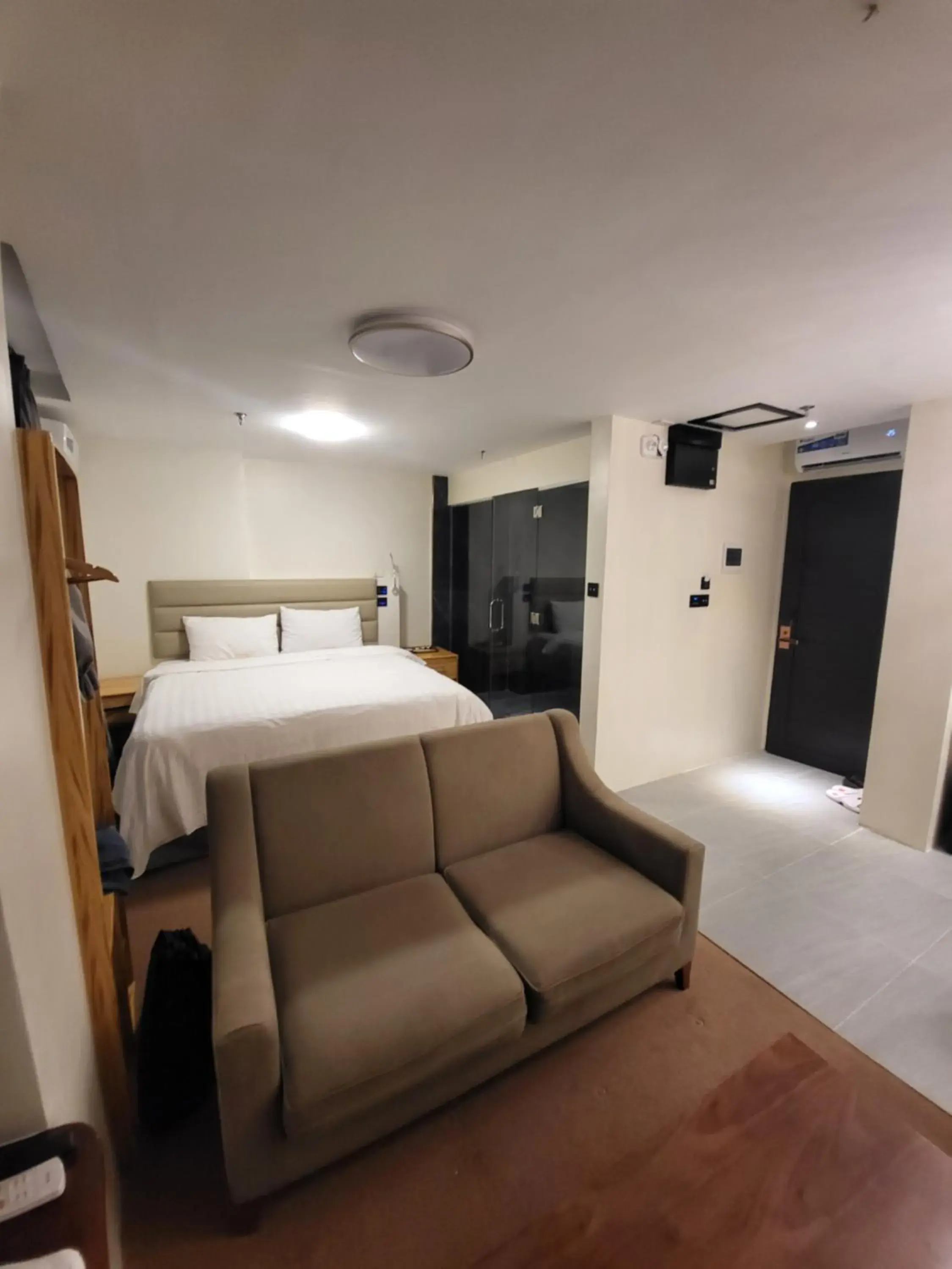 Suite with Sea View in Sempre Premier Inn - MACTAN AIRPORT HOTEL Suite with Sea View in Sempre Premier Inn - MACTAN AIRPORT HOTEL