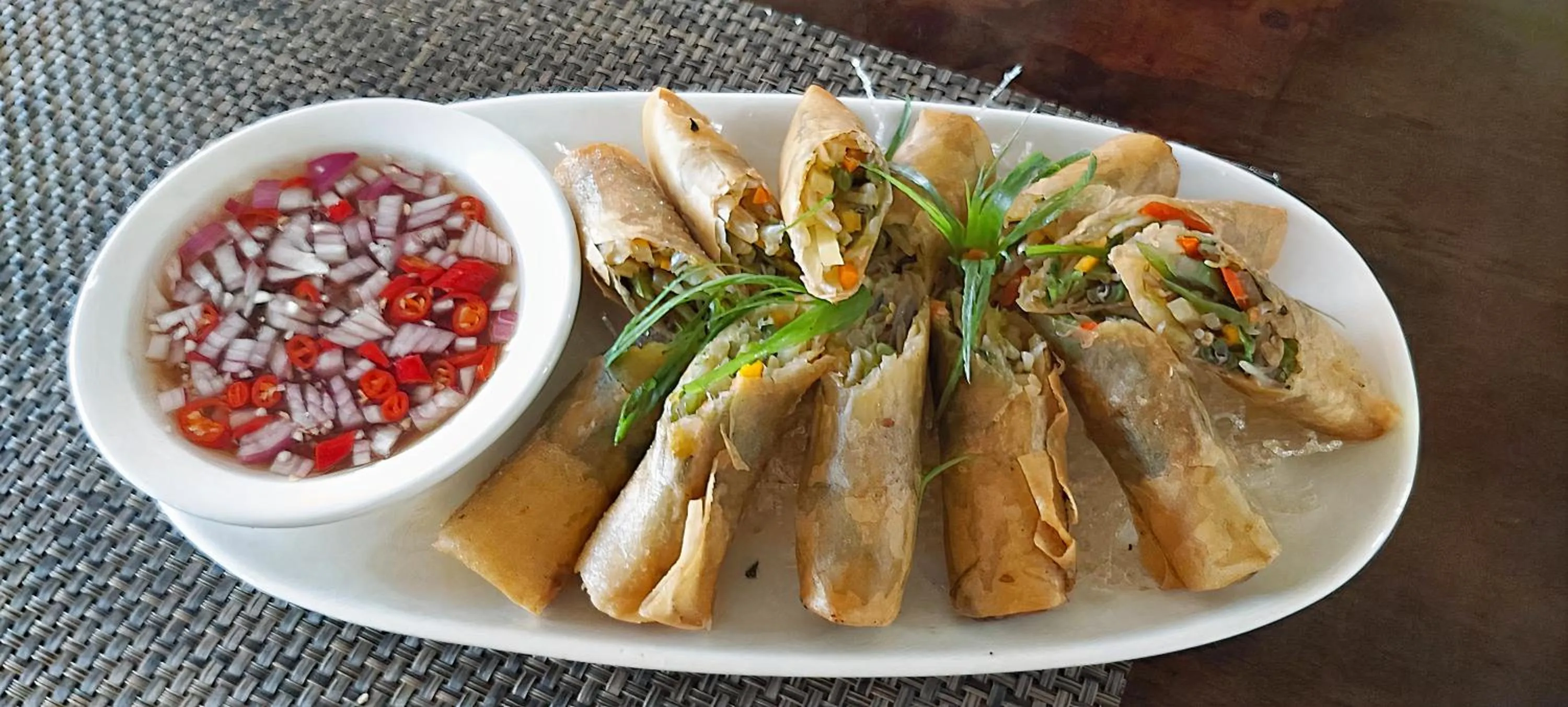 Restaurant/places to eat in Sempre Premier Inn - MACTAN AIRPORT HOTEL