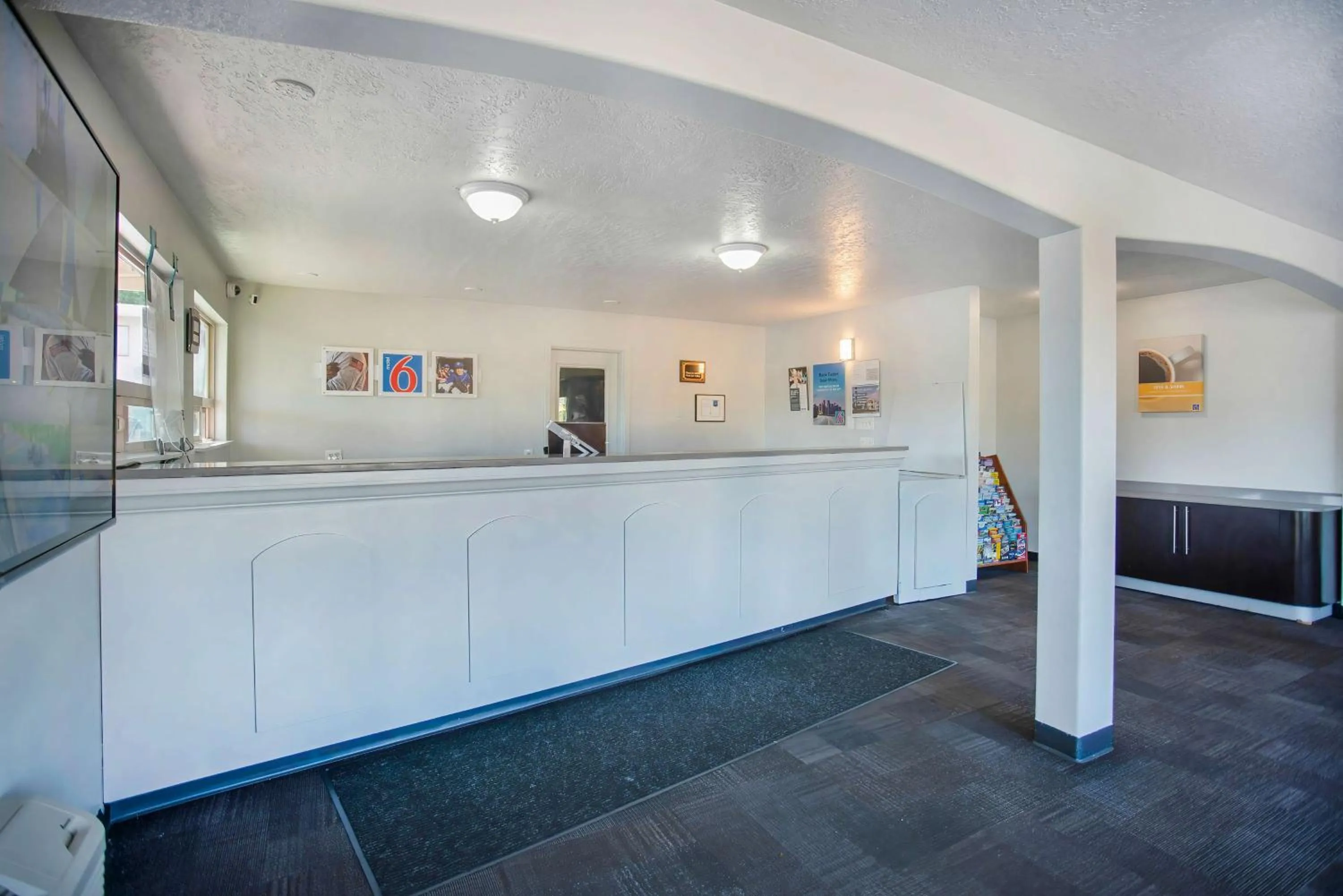 Lobby or reception in Motel 6-Gresham, OR - Portland