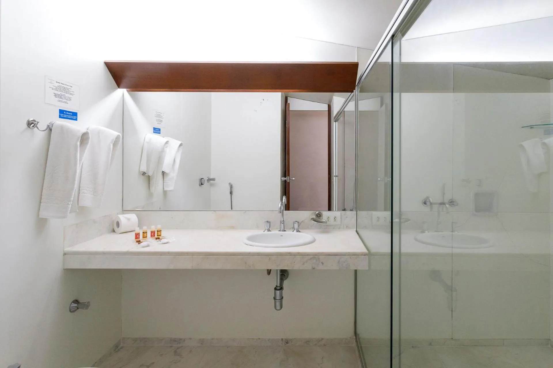 Shower in Grande Hotel de Ouro Preto - 80 ANOS