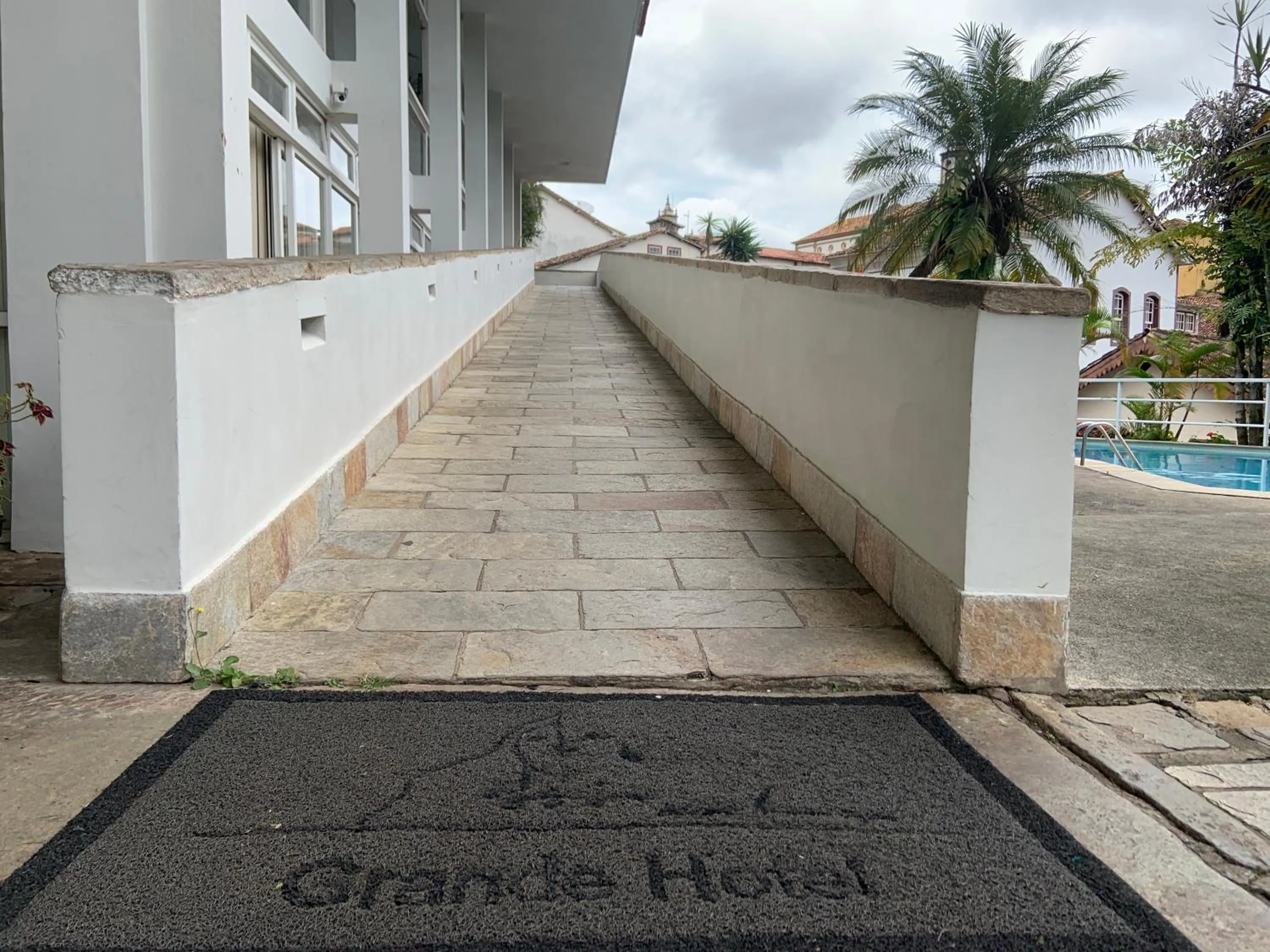 Facade/entrance in Grande Hotel de Ouro Preto - 80 ANOS