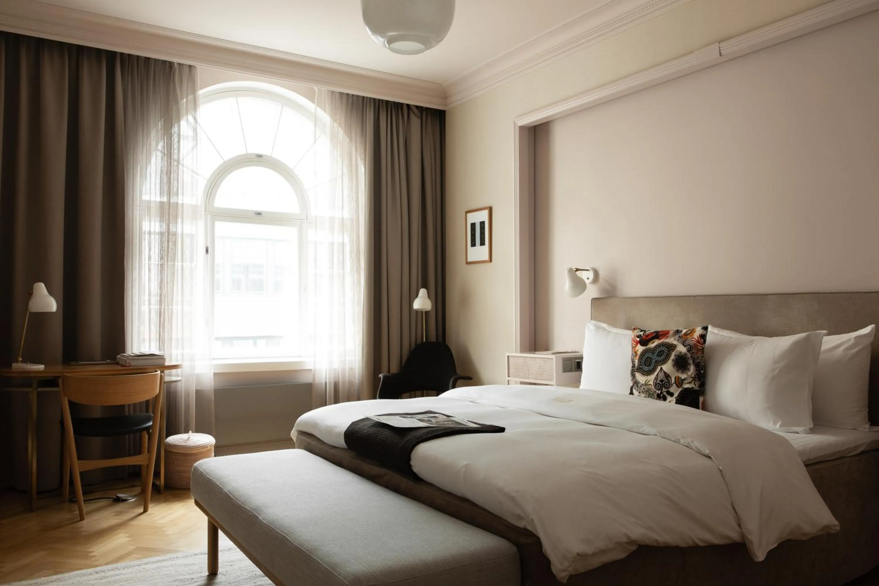 Bedroom, Bed in Hotel St. George Helsinki