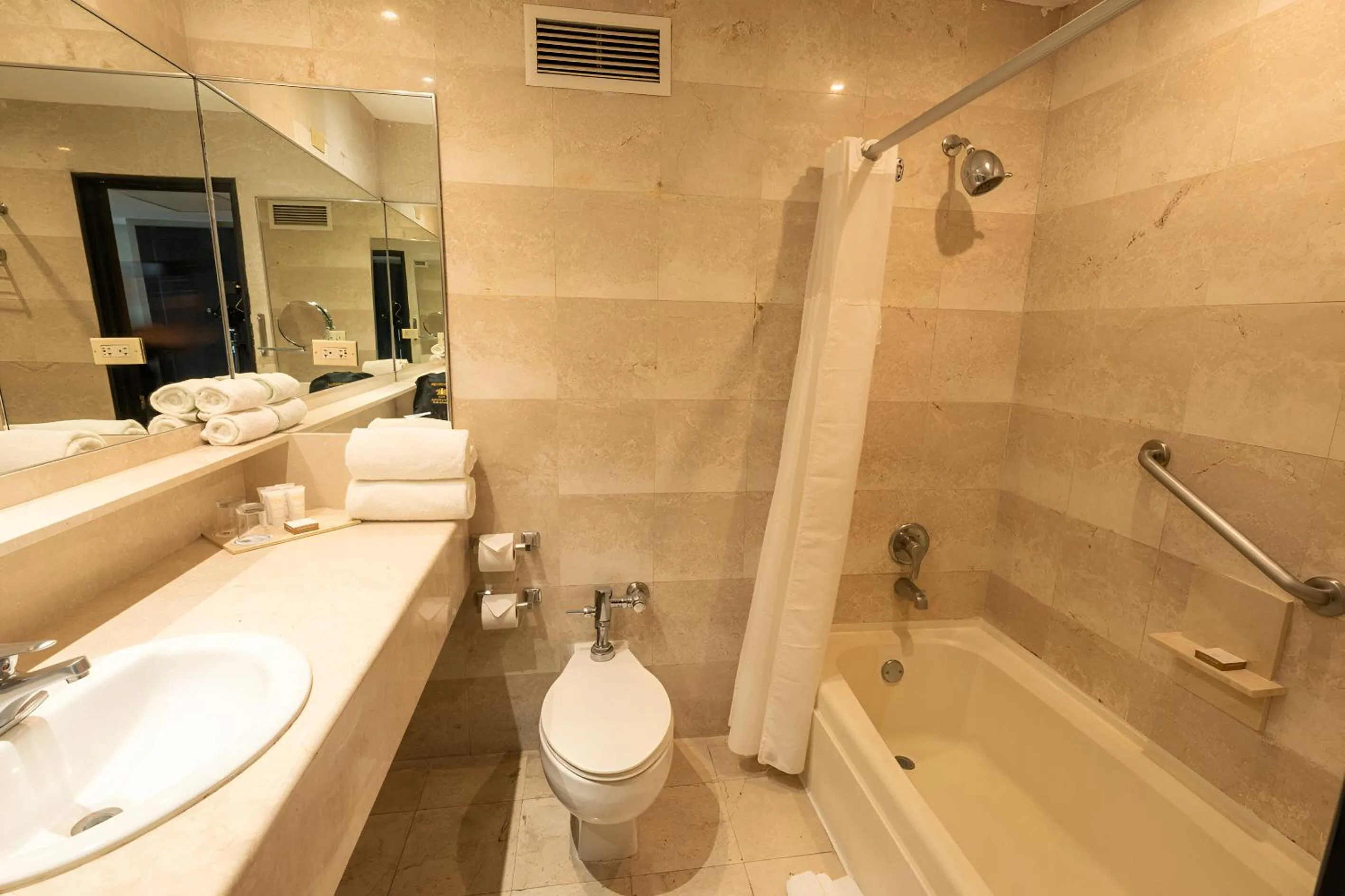 Shower in Hotel El Panama by Faranda Grand, a member of Radisson Individuals