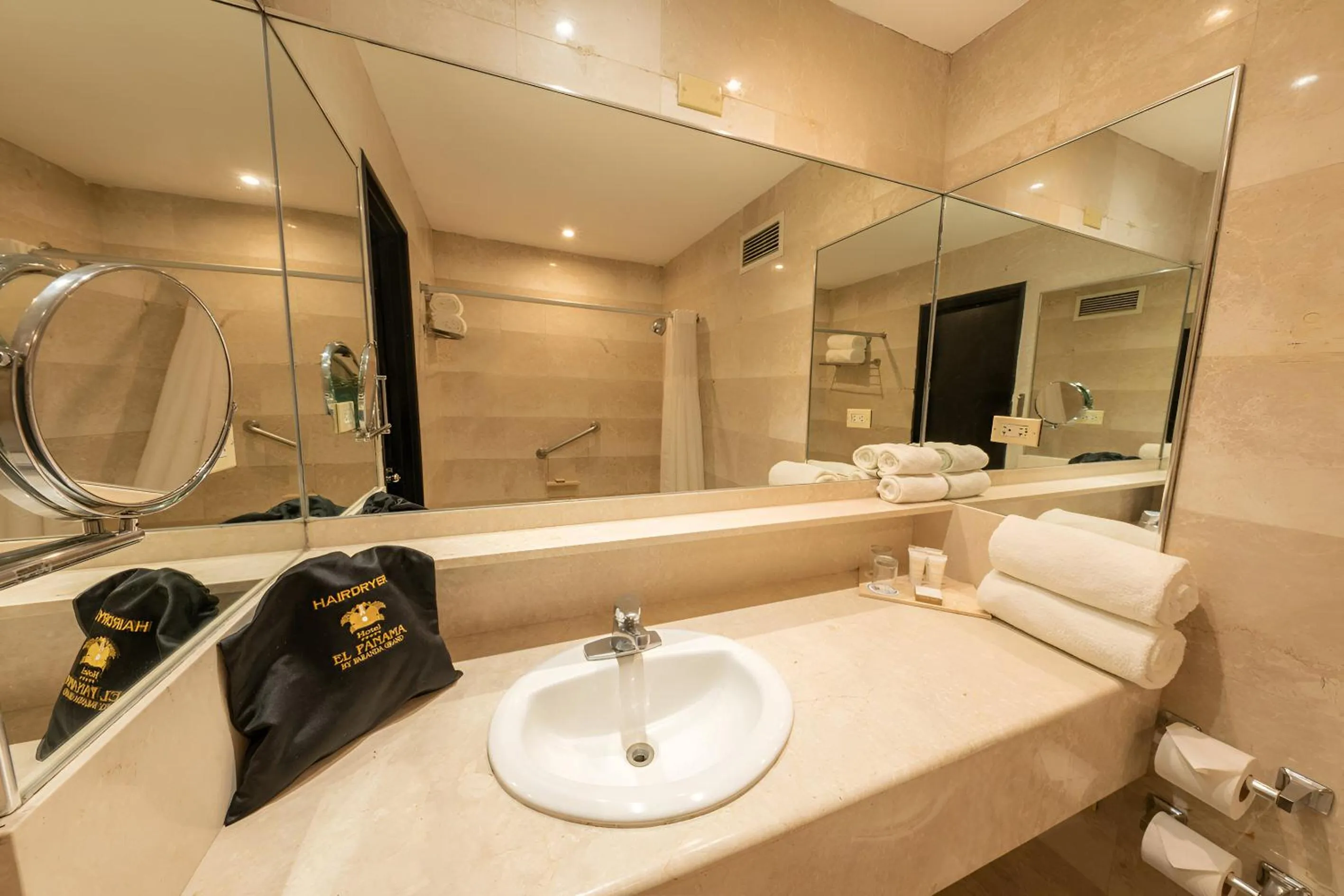 Bathroom in Hotel El Panama by Faranda Grand, a member of Radisson Individuals