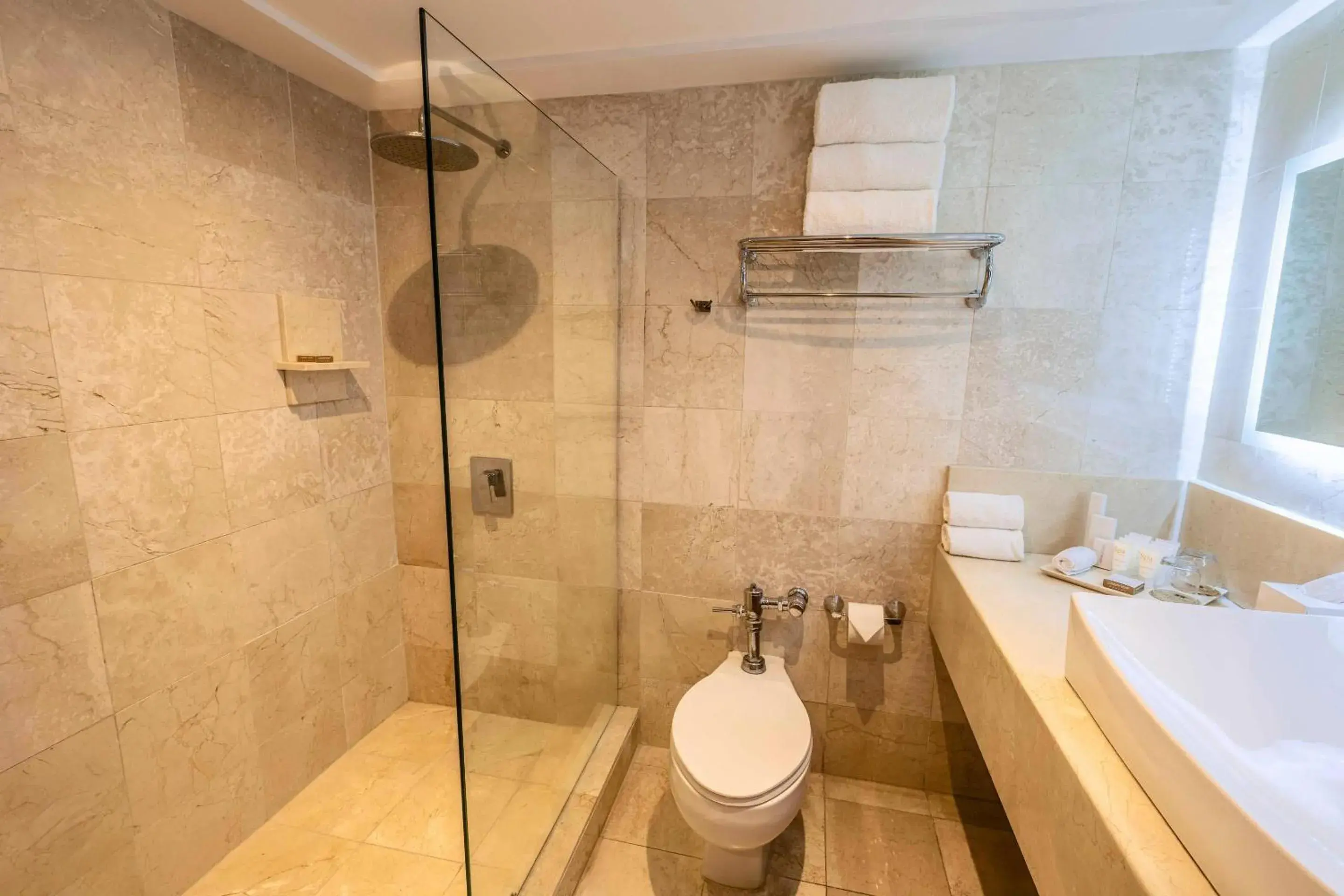 Bedroom in Hotel El Panama by Faranda Grand, a member of Radisson Individuals Bedroom in Hotel El Panama by Faranda Grand, a member of Radisson Individuals