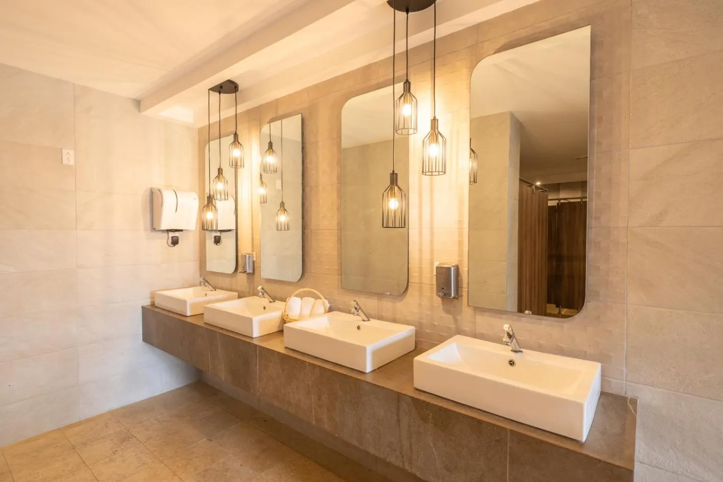 Bathroom in Hotel El Panama by Faranda Grand, a member of Radisson Individuals
