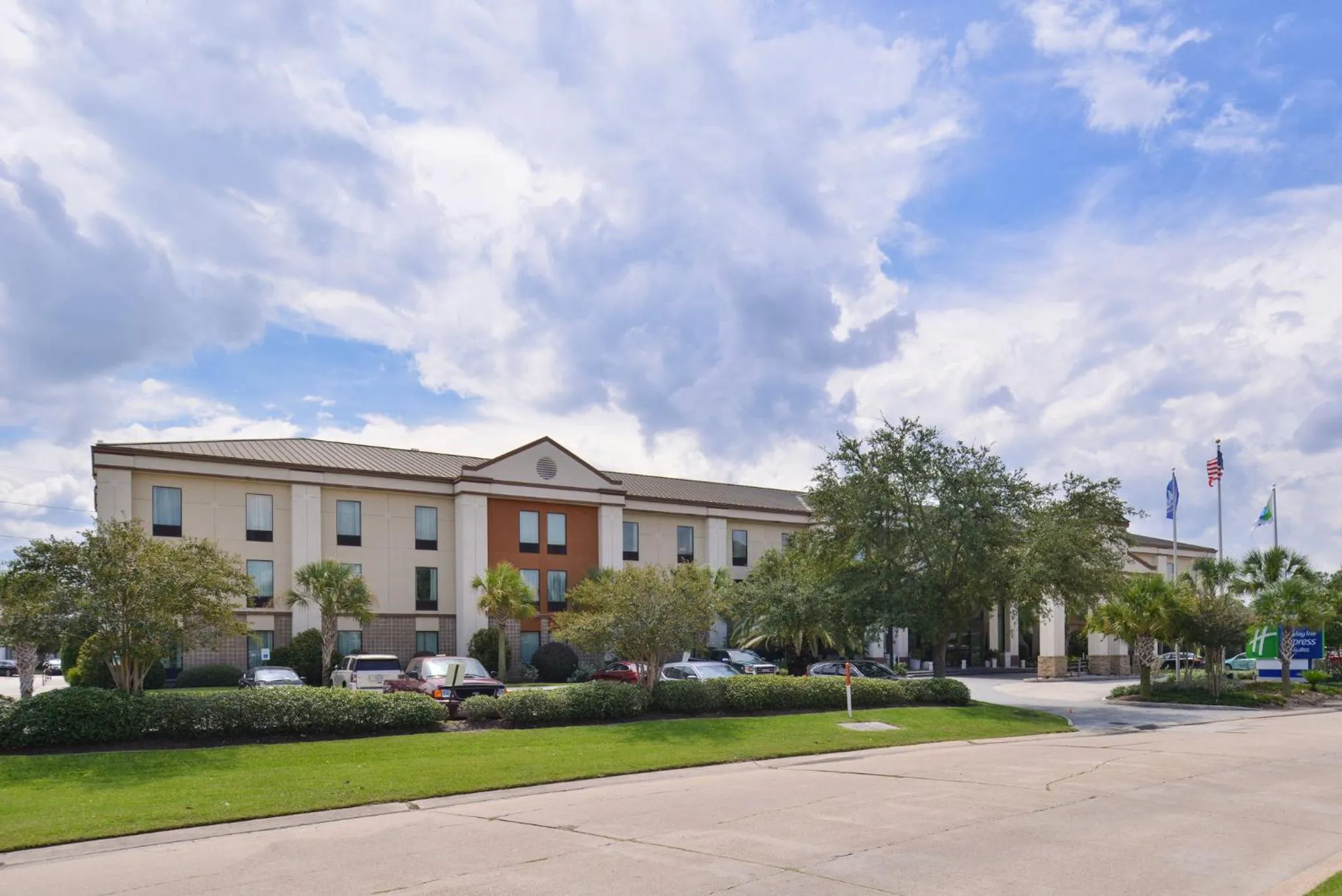 Property building in Holiday Inn Express and Suites New Orleans Airport by IHG