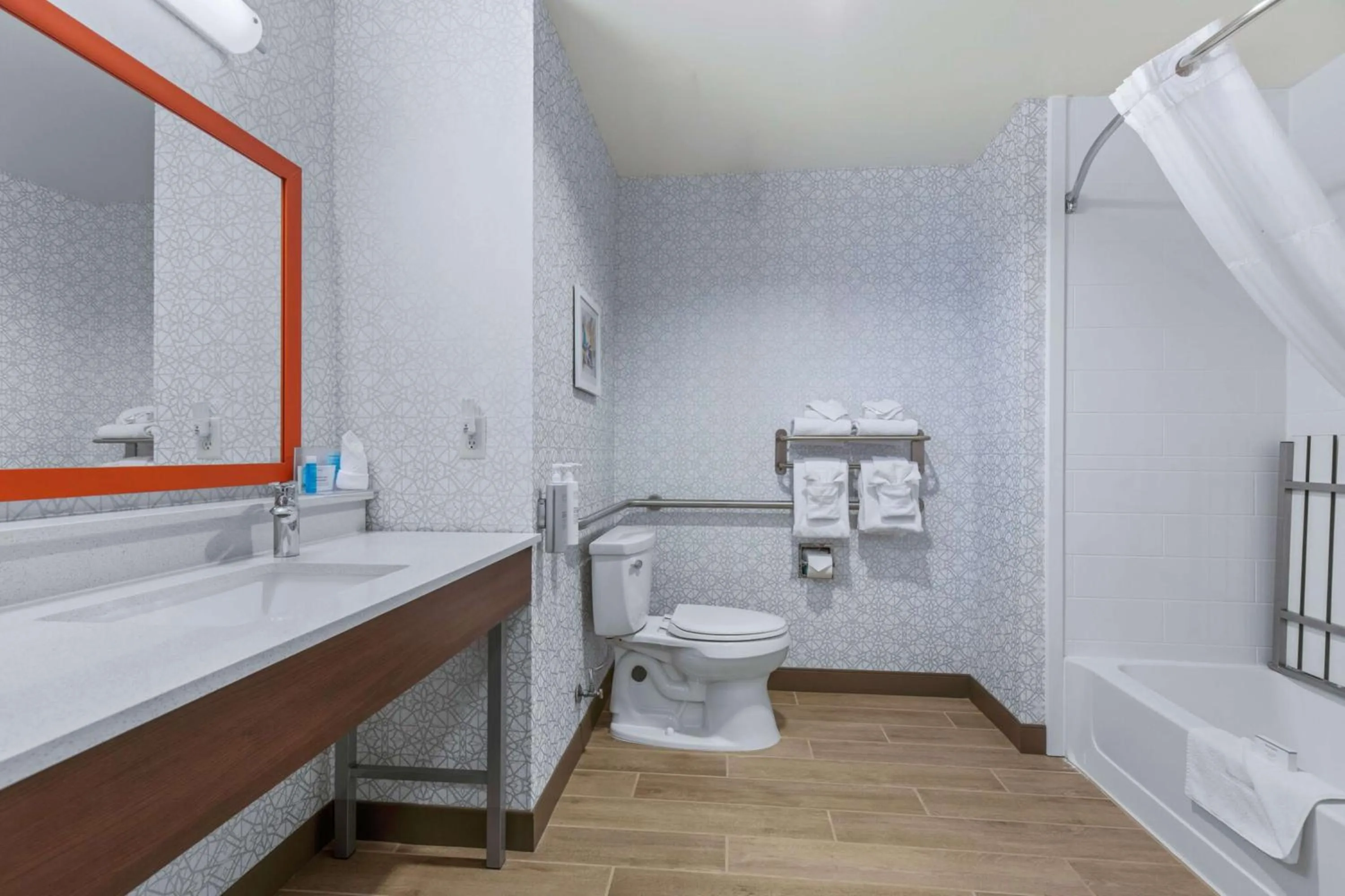 Bathroom in Hampton Inn & Suites Greeley