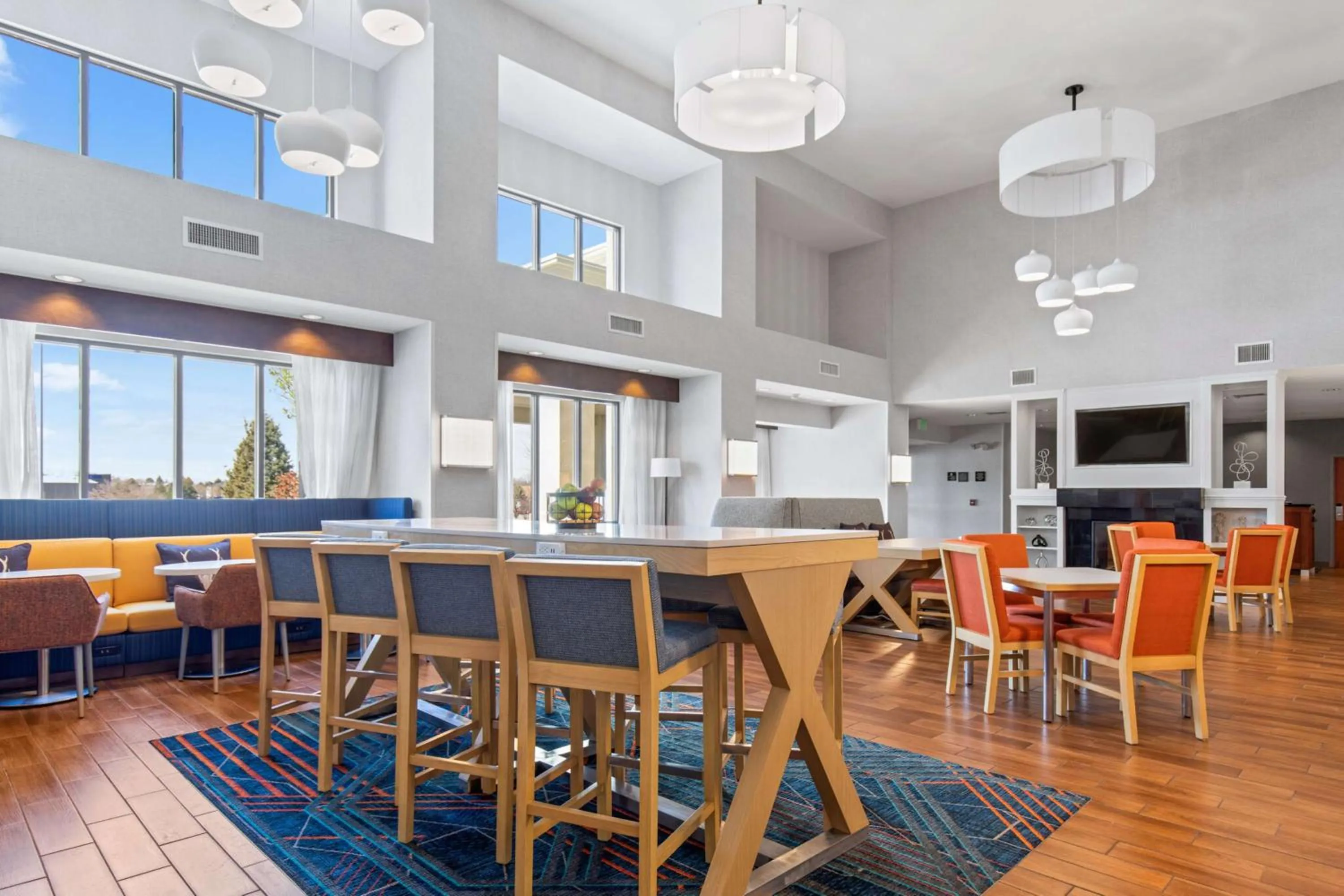 Lobby or reception in Hampton Inn & Suites Greeley