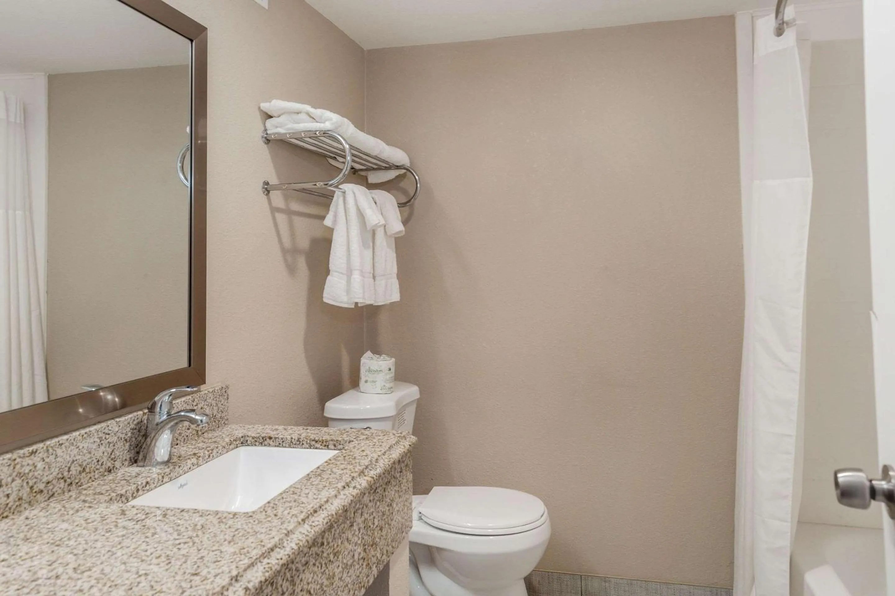 Bathroom in Pocono Inn & Banquet - Stroudsburg