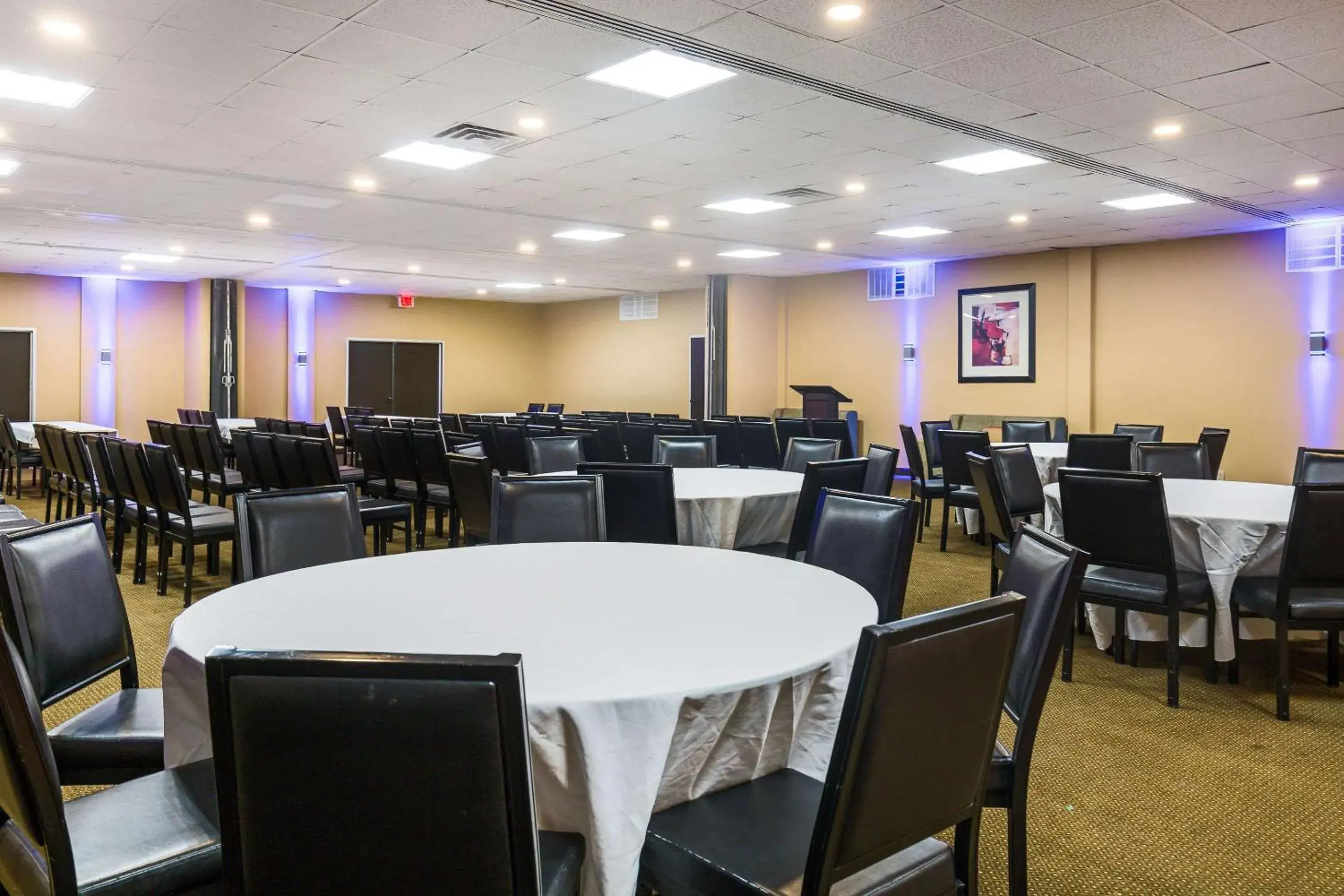 On site, Restaurant/Places to Eat in Clarion Inn & Suites Stroudsburg - Poconos