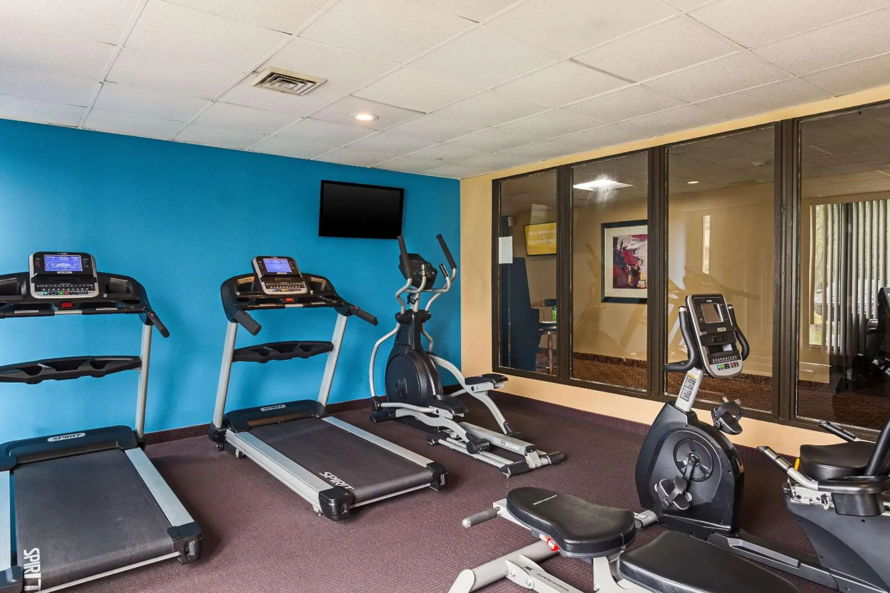 Fitness centre/facilities, Fitness Center/Facilities in Clarion Inn & Suites Stroudsburg - Poconos