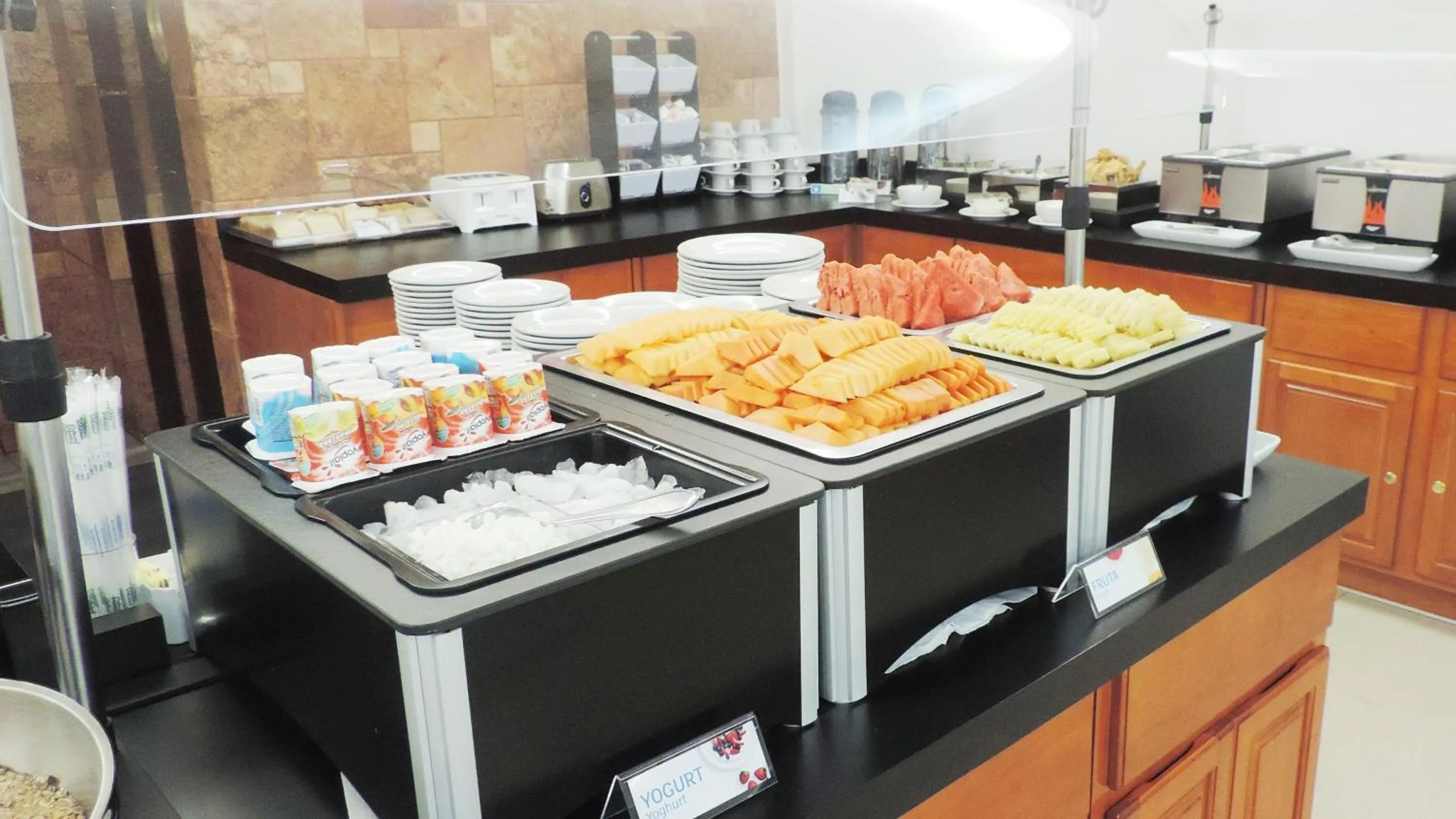 Restaurant/places to eat in Holiday Inn Express Paraiso - Dos Bocas