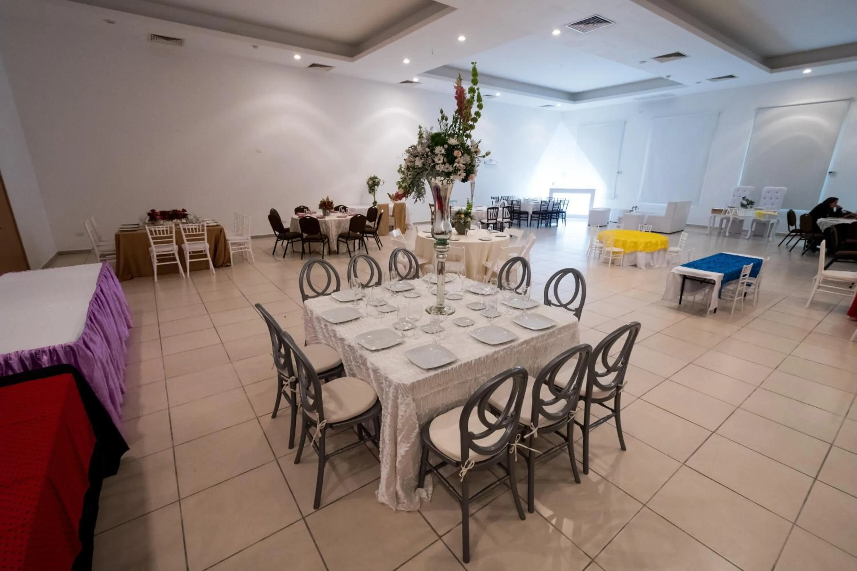 Meeting/conference room, Restaurant/Places to Eat in Holiday Inn Express Paraiso - Dos Bocas