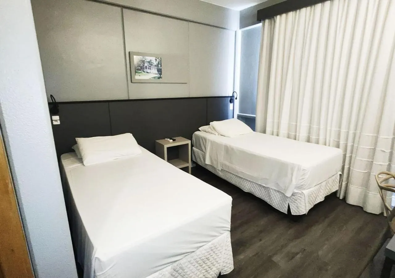 Bed in Le CanarD Joinville