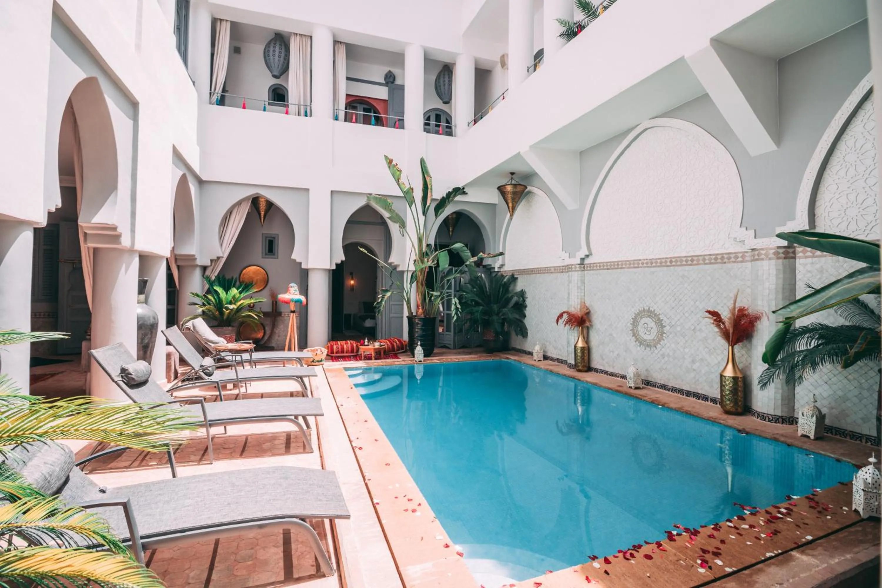 Swimming pool in Riad Shemsi