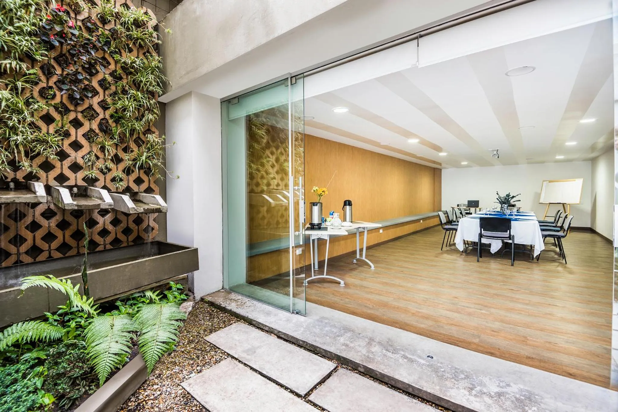 Meeting/conference room in Hotel Viaggio Nueve Tres