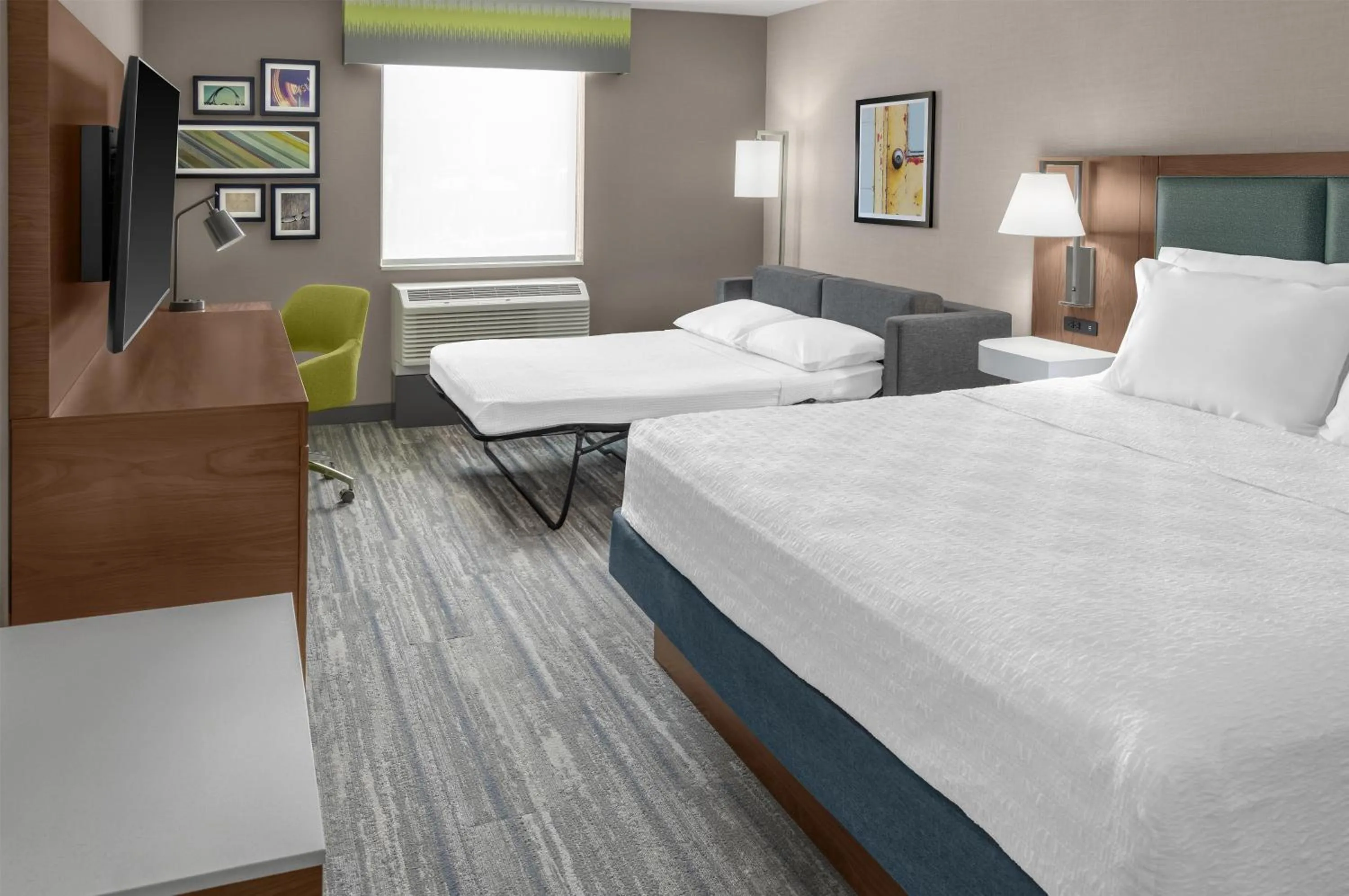Living room, Bed in Hampton Inn & Suites Tacoma/Puyallup