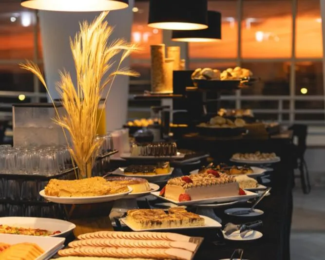 Breakfast in Favorita Golden Hotel e Eventos