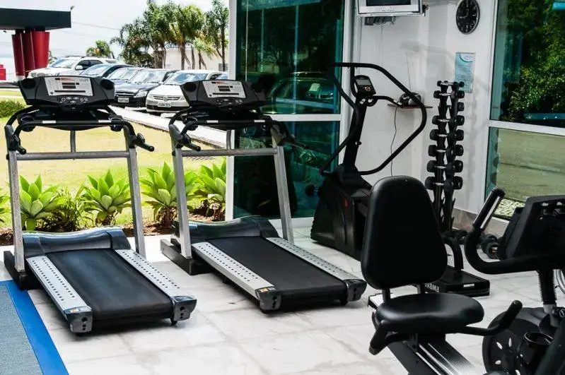 Fitness centre/facilities in Favorita Golden Hotel e Eventos Fitness centre/facilities in Favorita Golden Hotel e Eventos