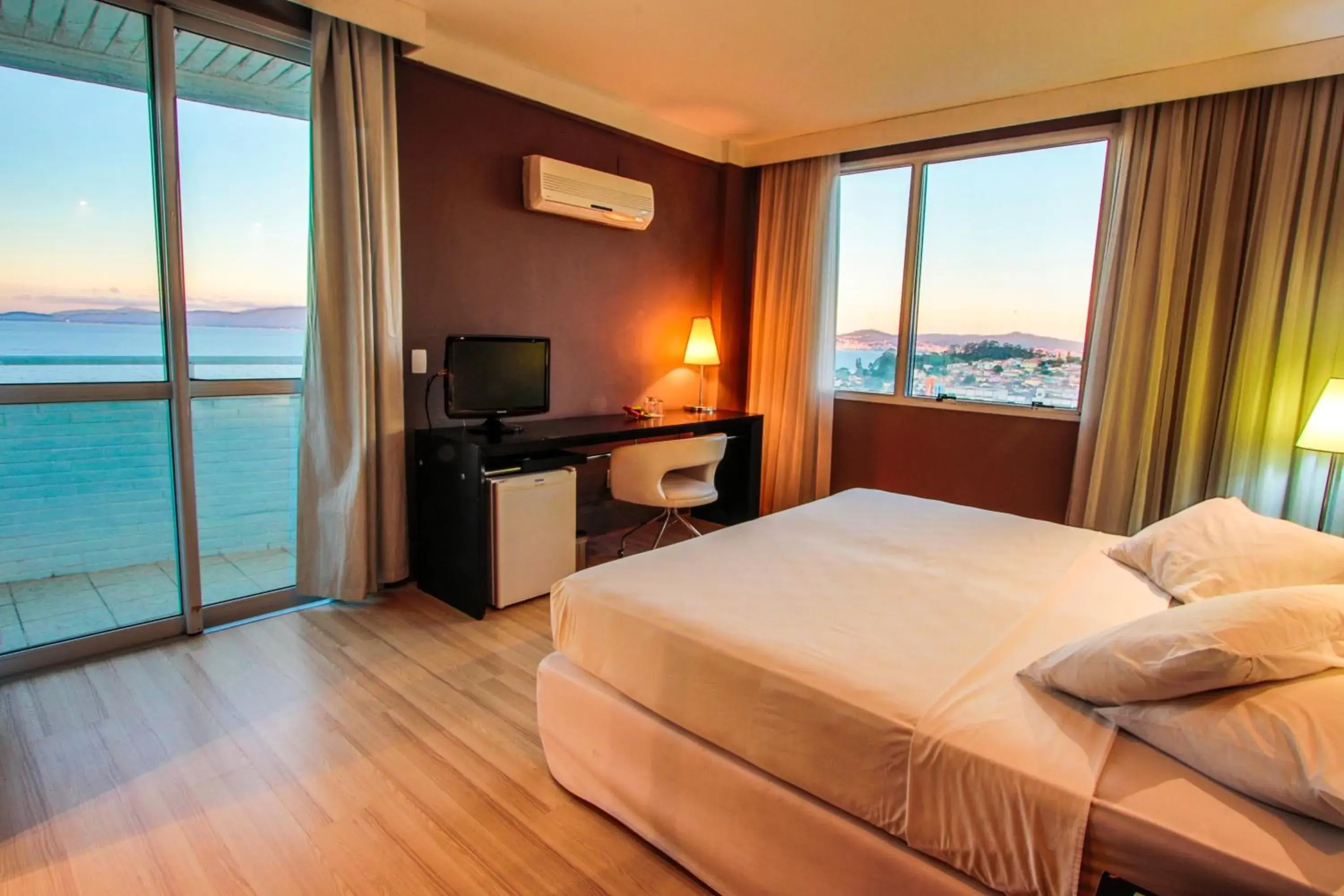 Photo of the whole room, Bed in Favorita Golden Hotel e Eventos Photo of the whole room, Bed in Favorita Golden Hotel e Eventos