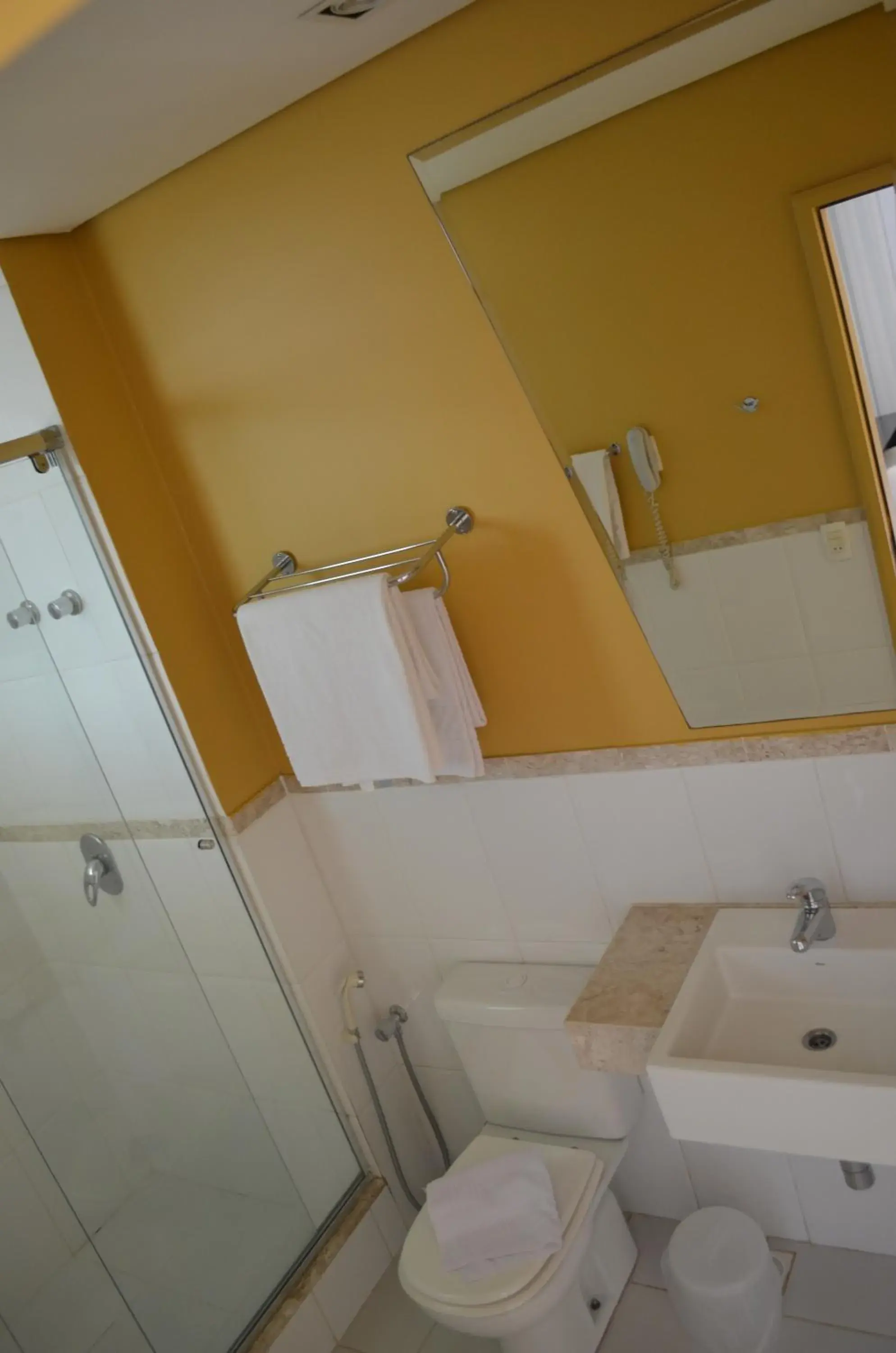 Bathroom in Favorita Golden Hotel e Eventos Bathroom in Favorita Golden Hotel e Eventos