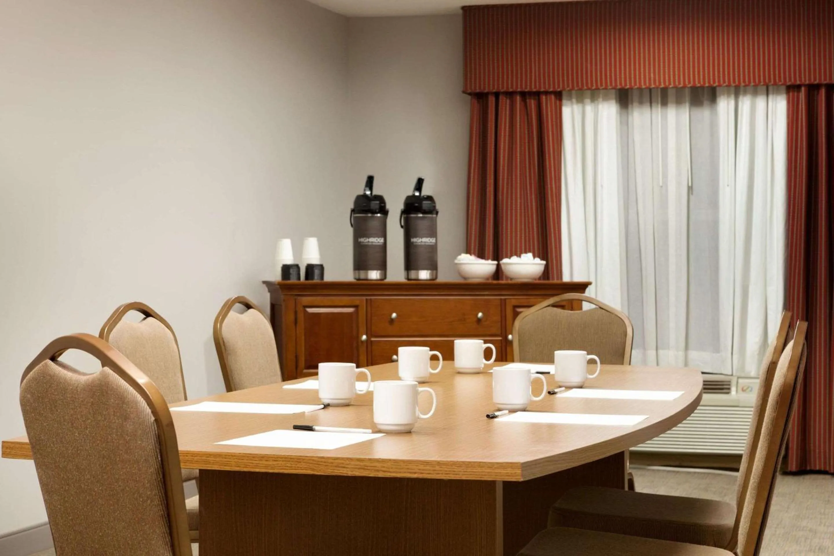 Meeting/conference room in Country Inn & Suites by Radisson, Kingsland, GA