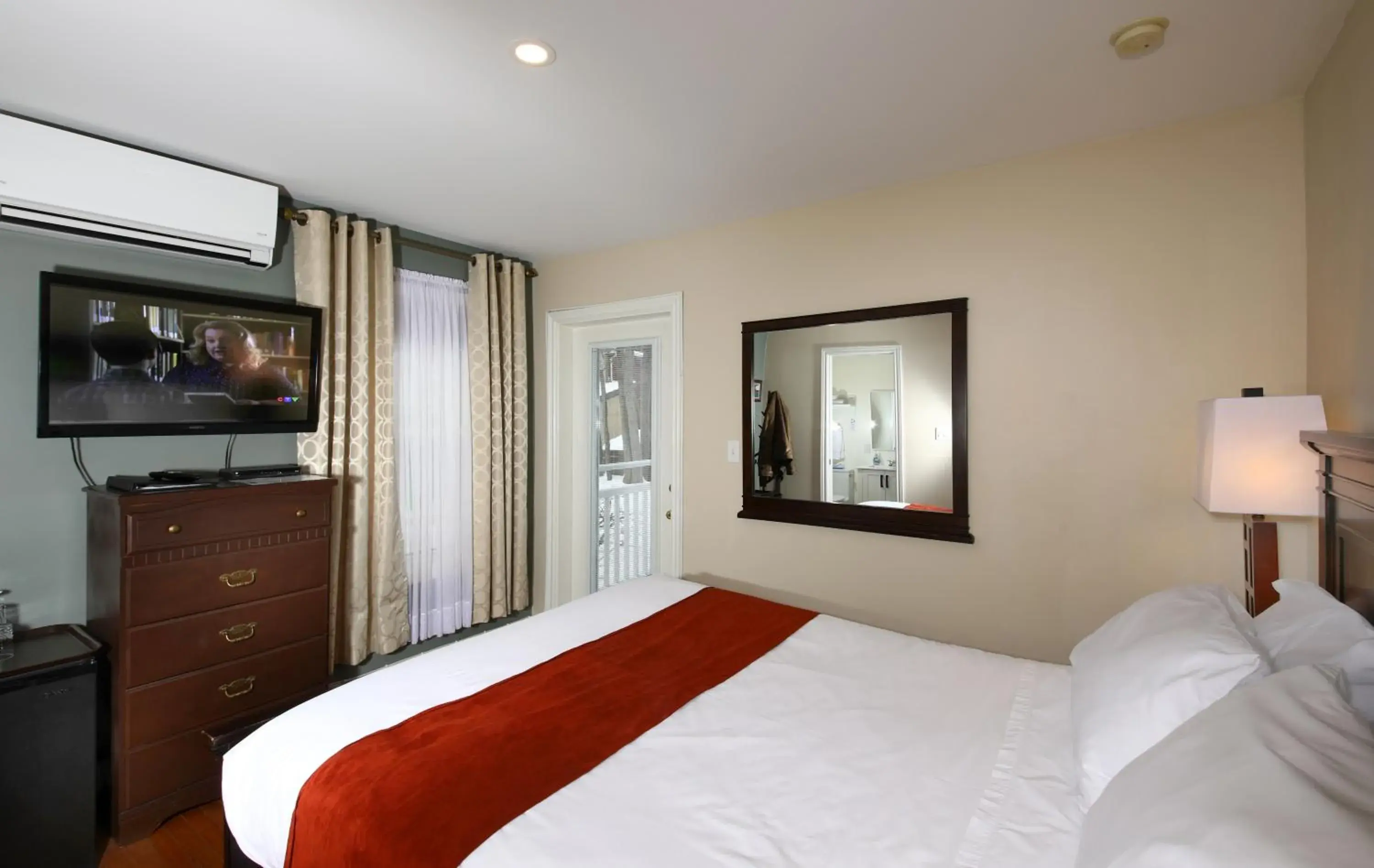 Photo of the whole room, Bed in The Harbour House Photo of the whole room, Bed in The Harbour House