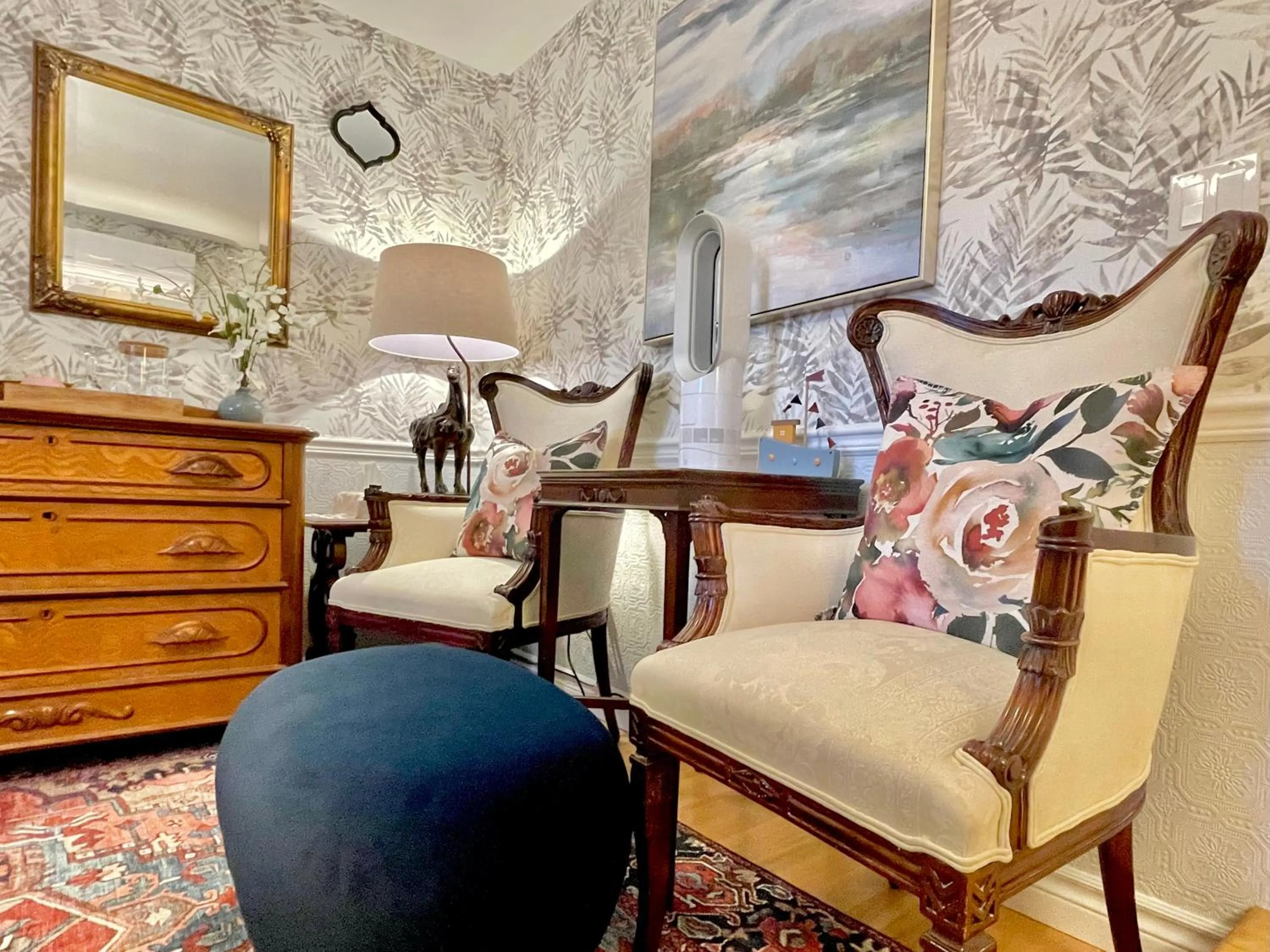 Charlotte's Rose Inn