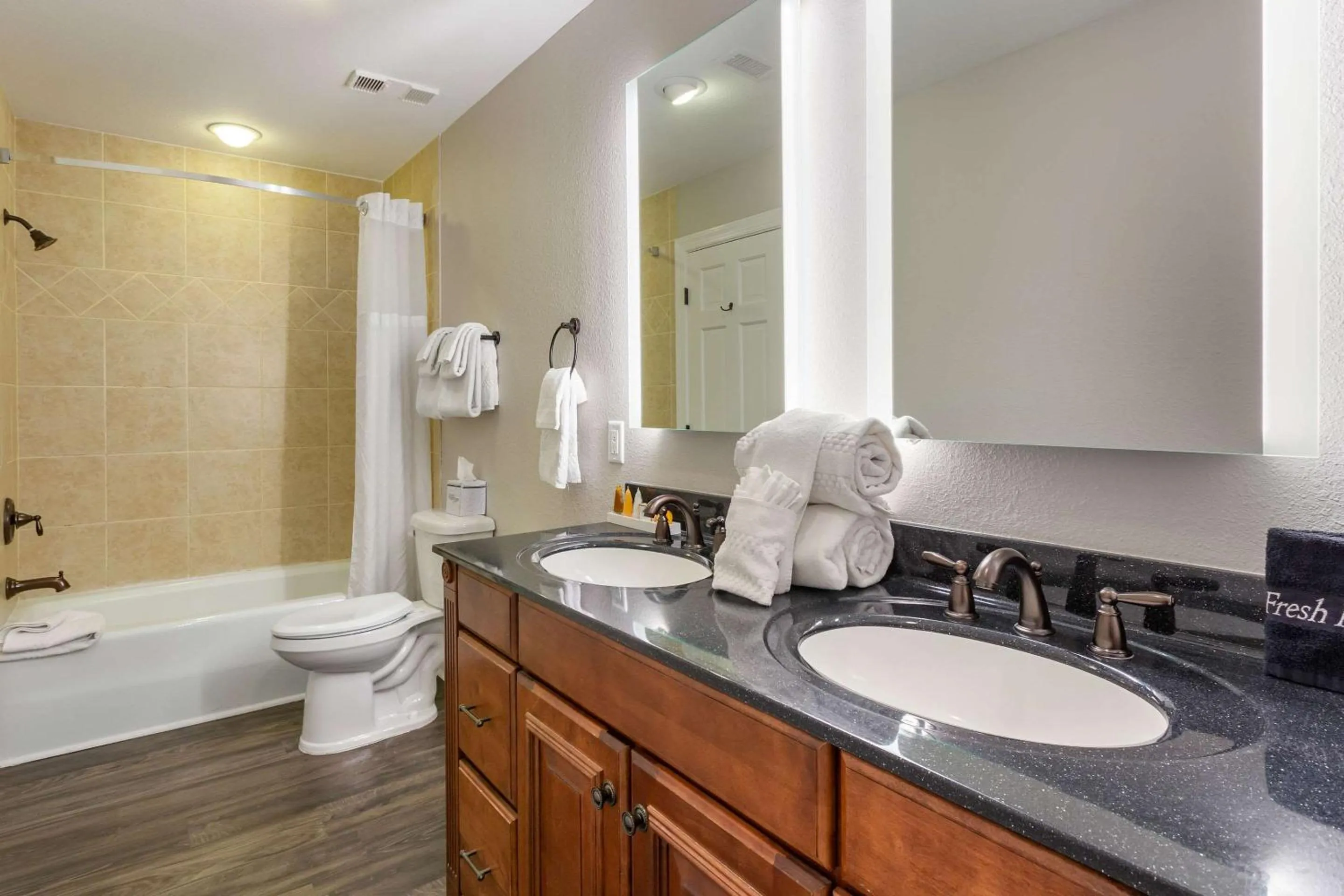 Bathroom in Church Street Inn Historic Charleston, Ascend Collection Hotel