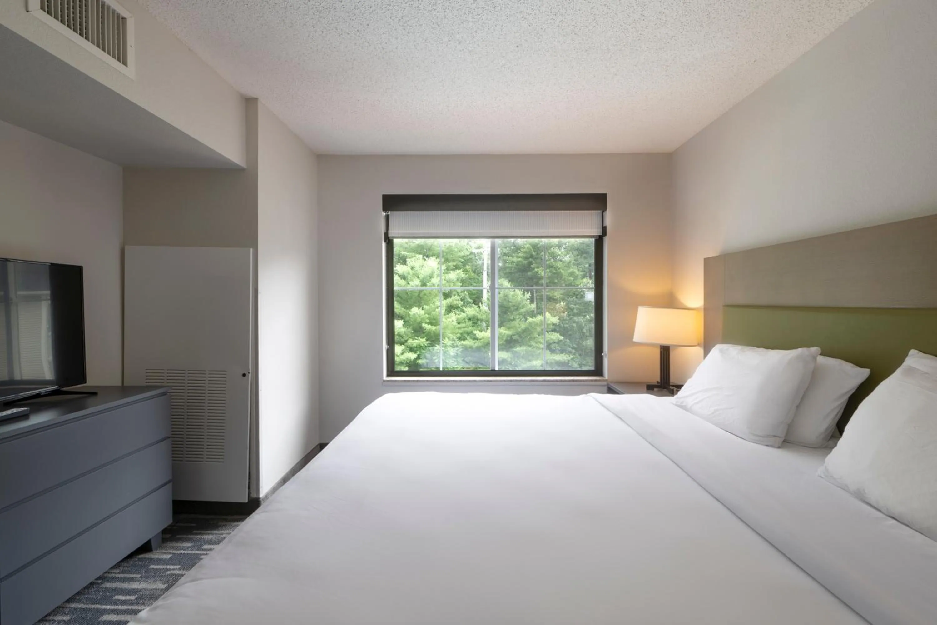 Bed in Country Inn & Suites by Radisson, Queensbury - Lake George , NY