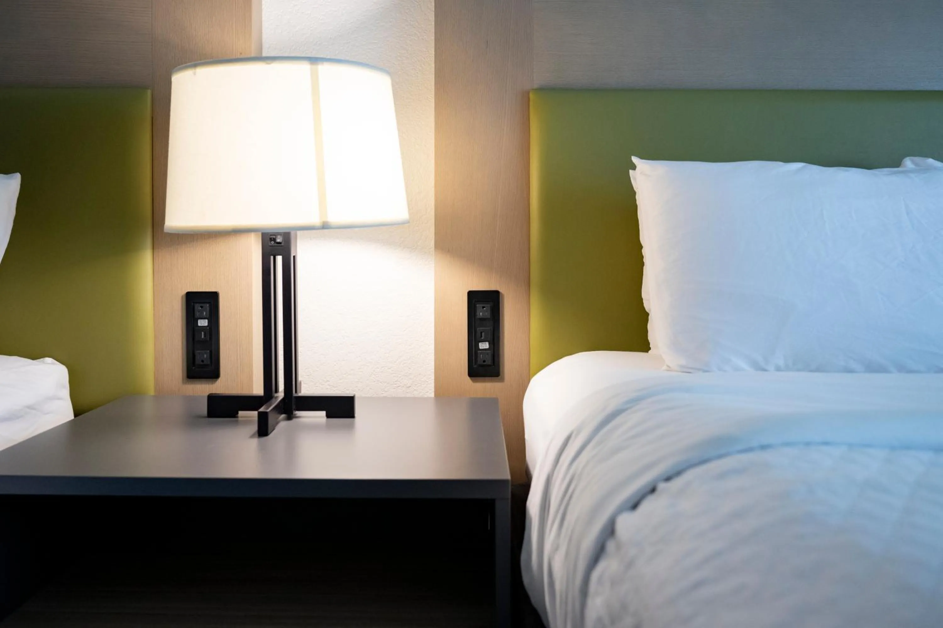 Bed in Country Inn & Suites by Radisson, Queensbury - Lake George , NY