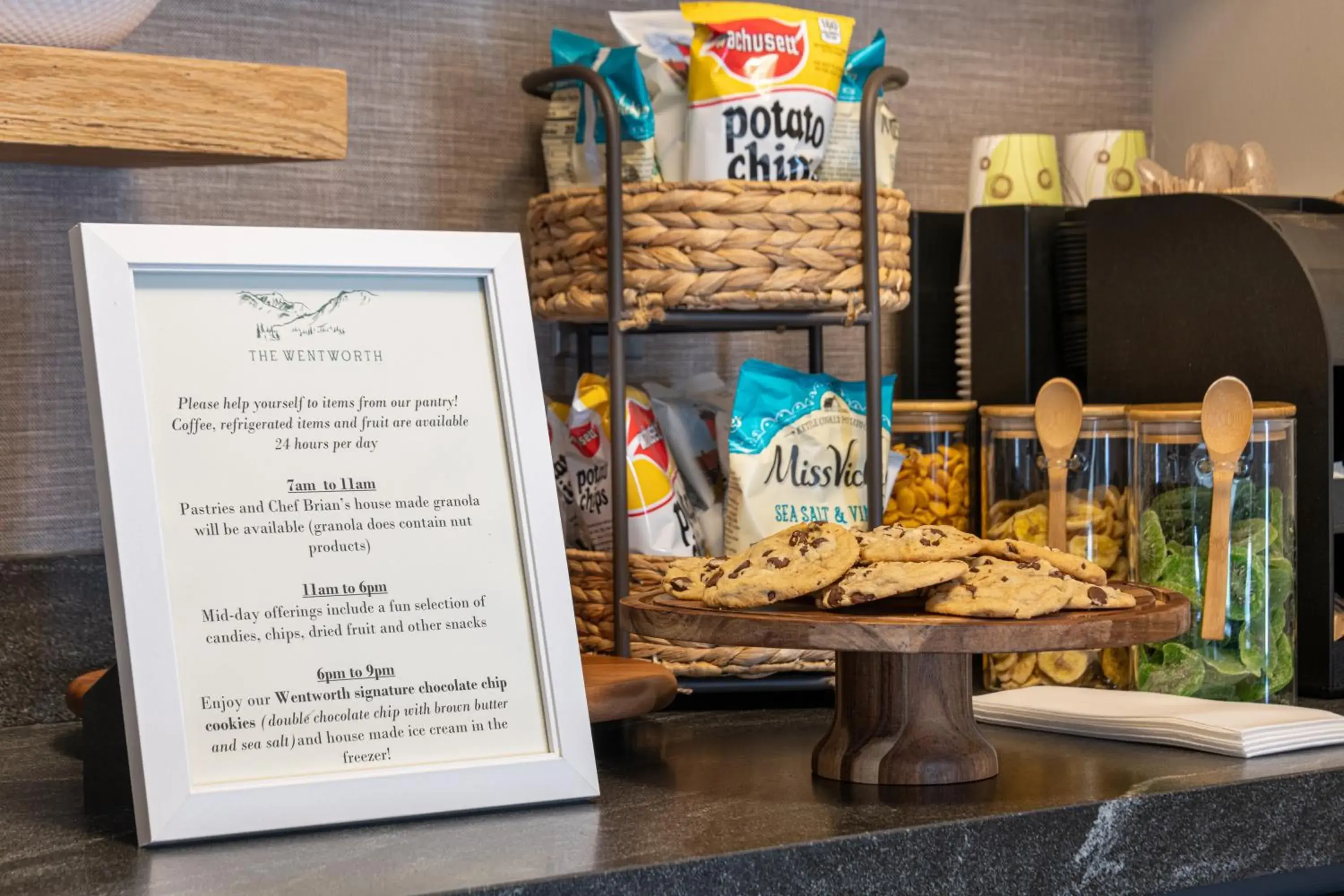 Suite with Hot Tub in The Wentworth Suite with Hot Tub in The Wentworth