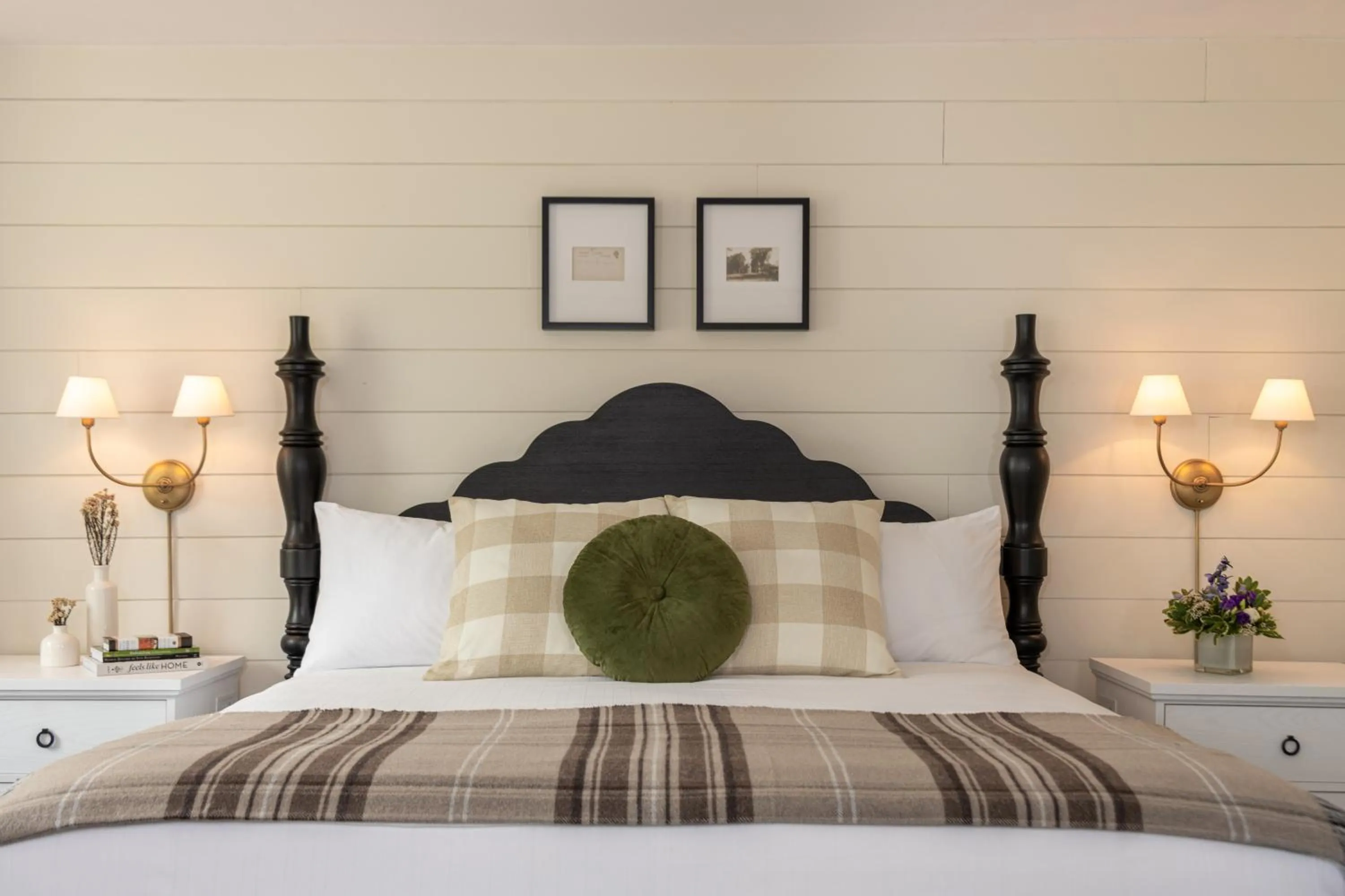 Bed in The Wentworth