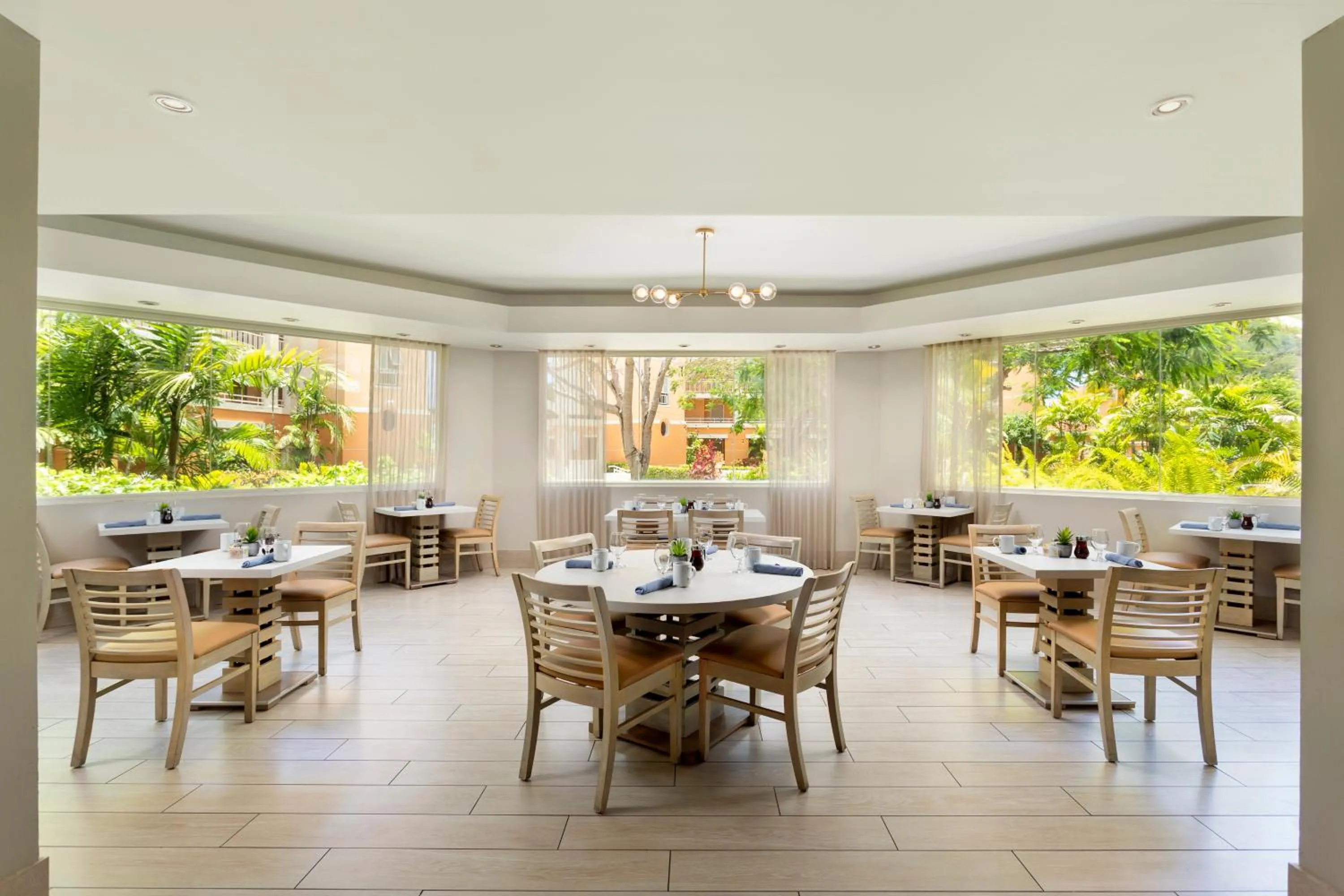 Restaurant/places to eat in Rincon Beach Resort