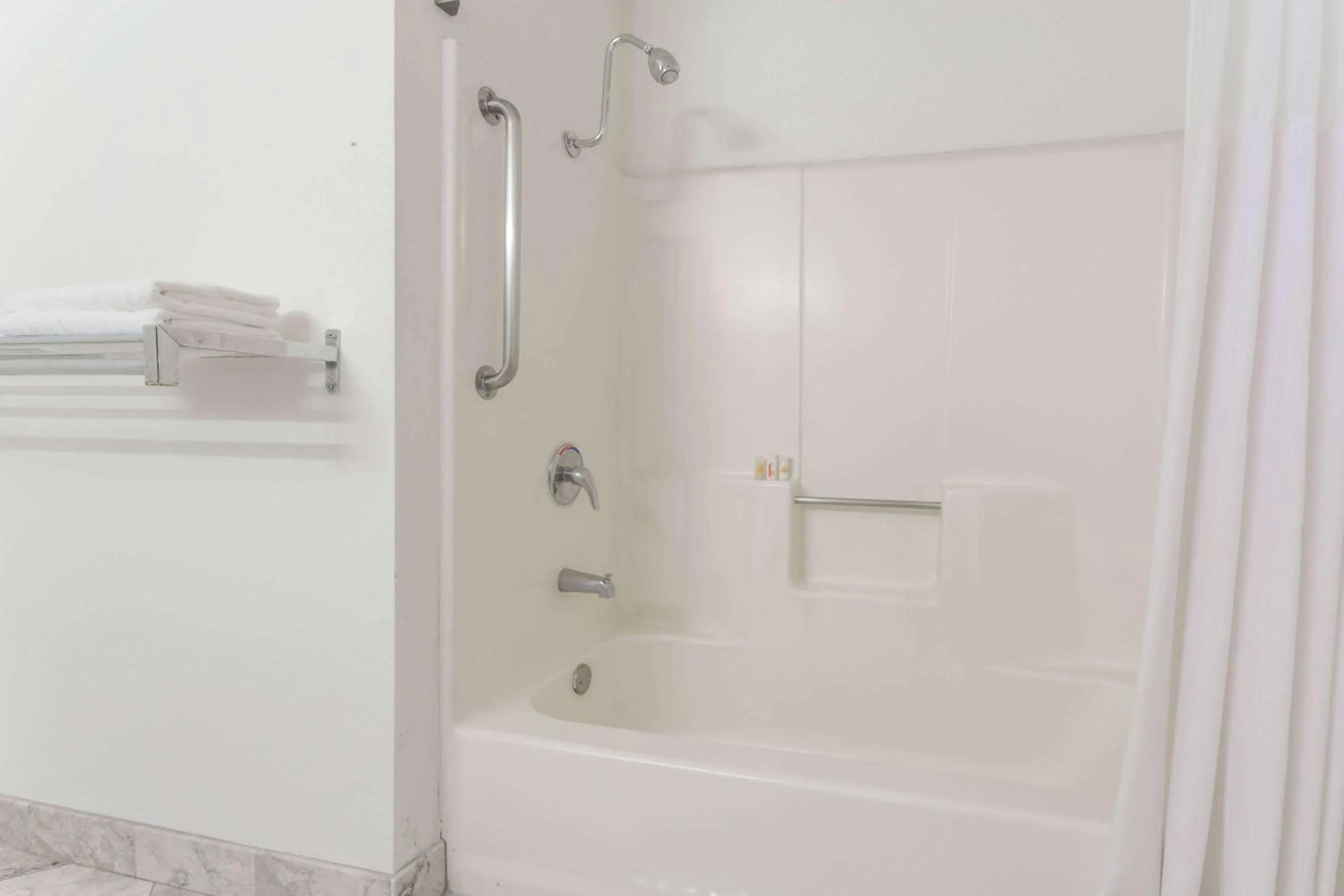 Photo of the whole room in Days Inn by Wyndham Westley