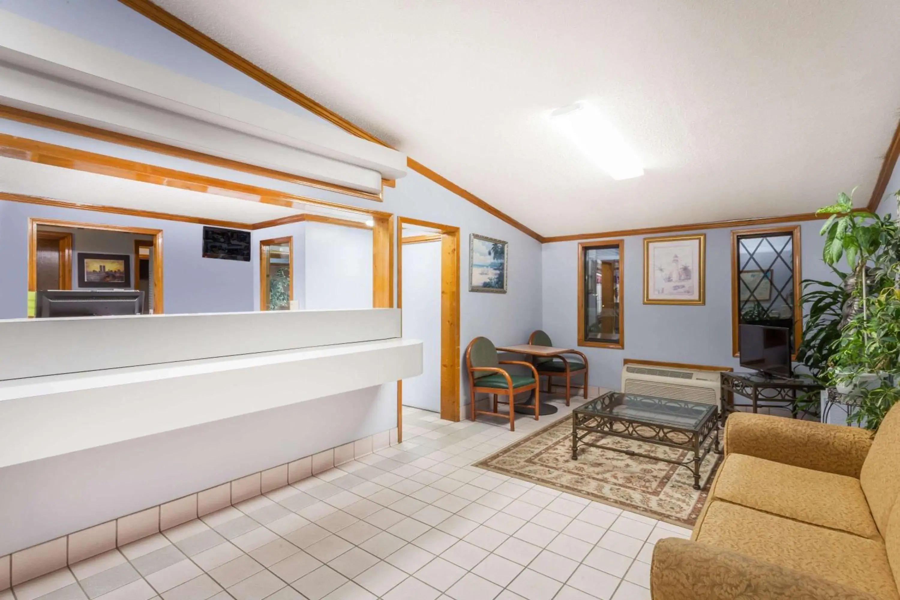 Lobby or reception in Knights Inn - Columbia Lobby or reception in Knights Inn - Columbia