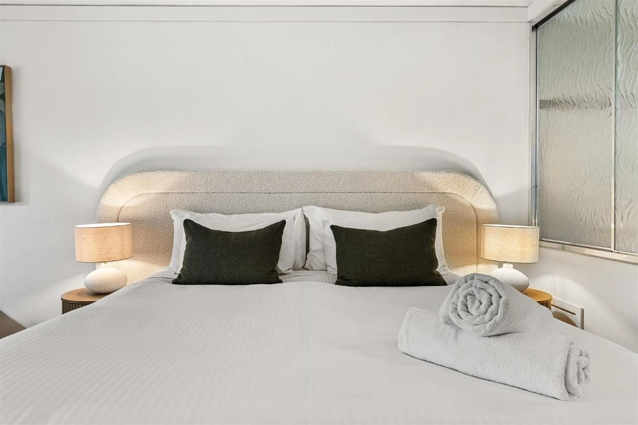 Bed in Heritage Trail Lodge