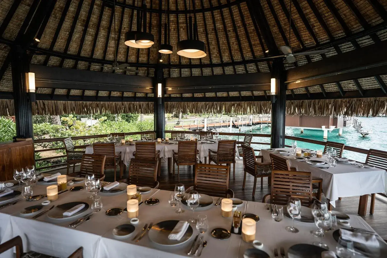 Restaurant/places to eat in InterContinental Tahiti Resort & Spa by IHG Restaurant/places to eat in InterContinental Tahiti Resort & Spa by IHG