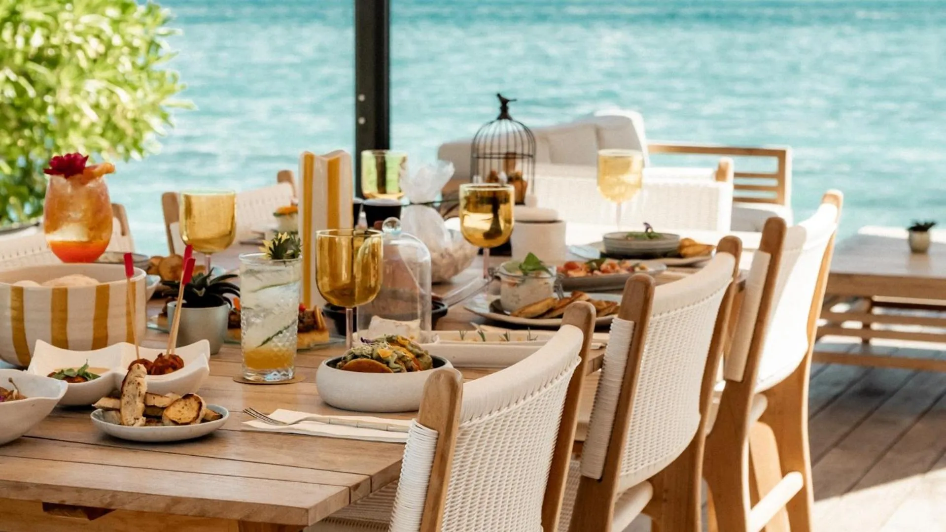 Restaurant/places to eat in InterContinental Tahiti Resort & Spa by IHG