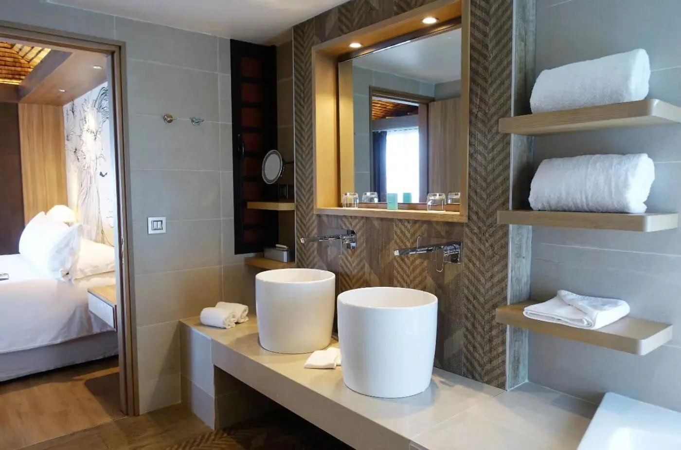 Bathroom, Bed in InterContinental Tahiti Resort & Spa by IHG
