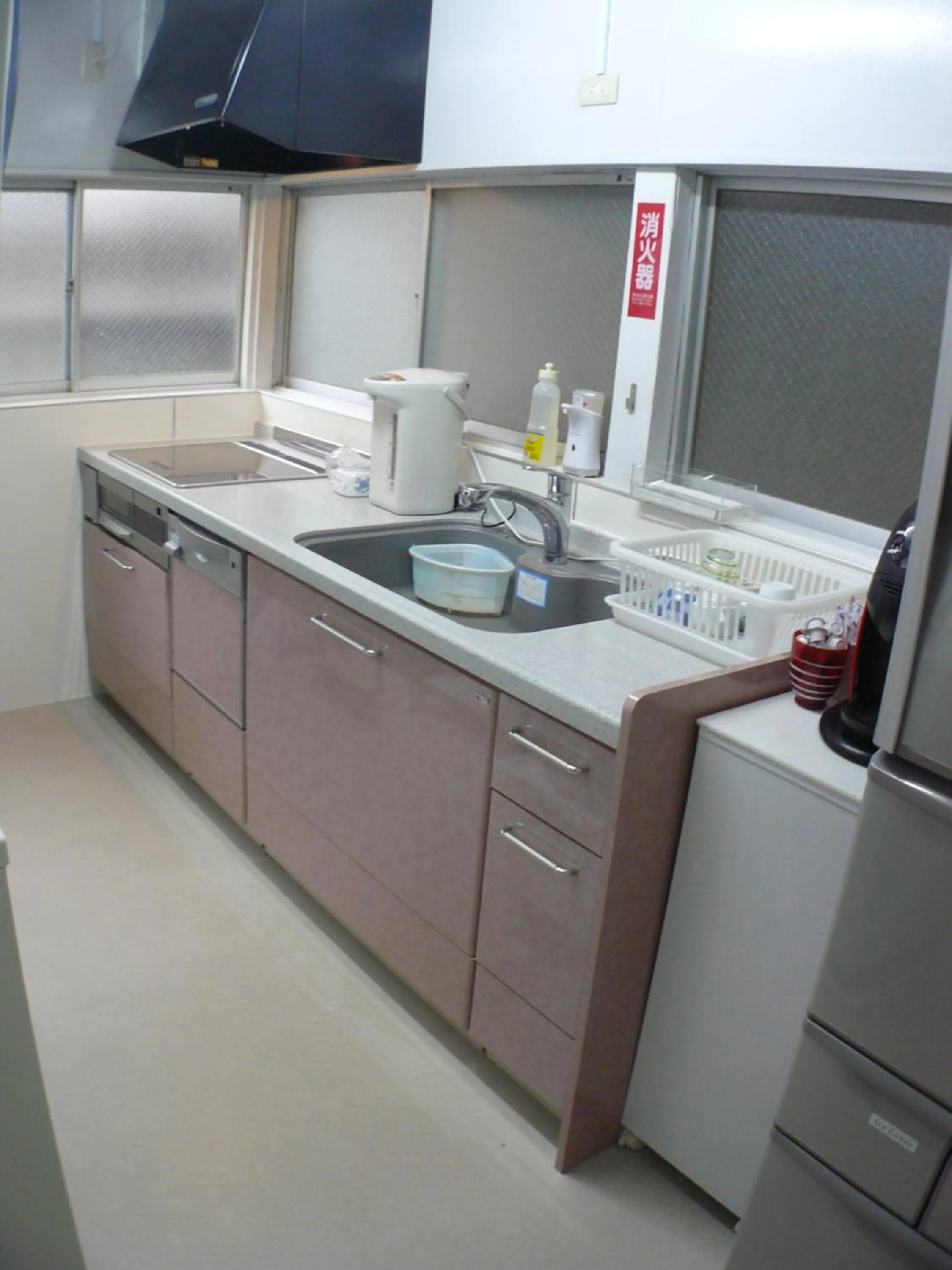 Communal kitchen in Hotel Meigetsu