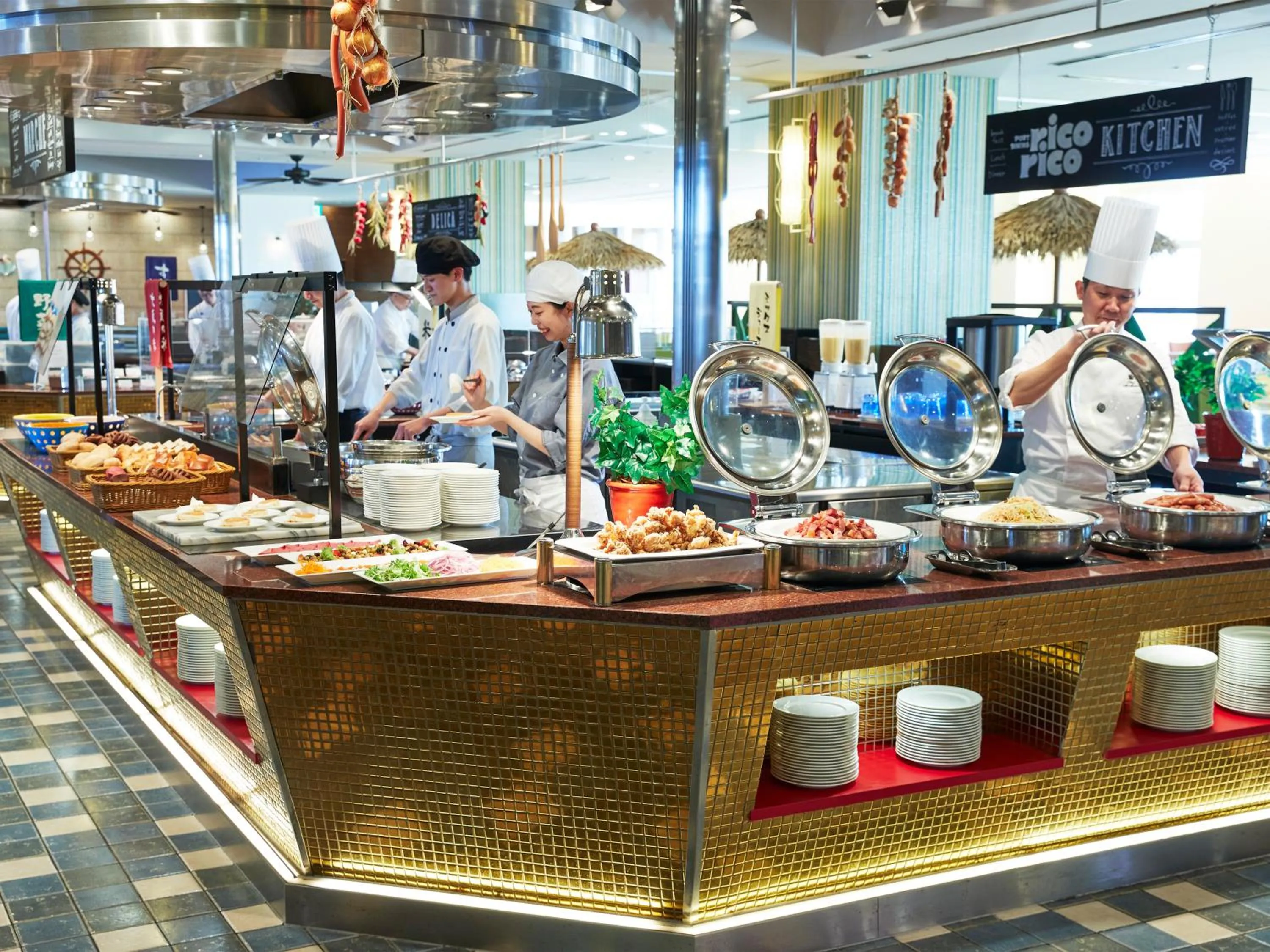 Restaurant/places to eat in Hotel Universal Port