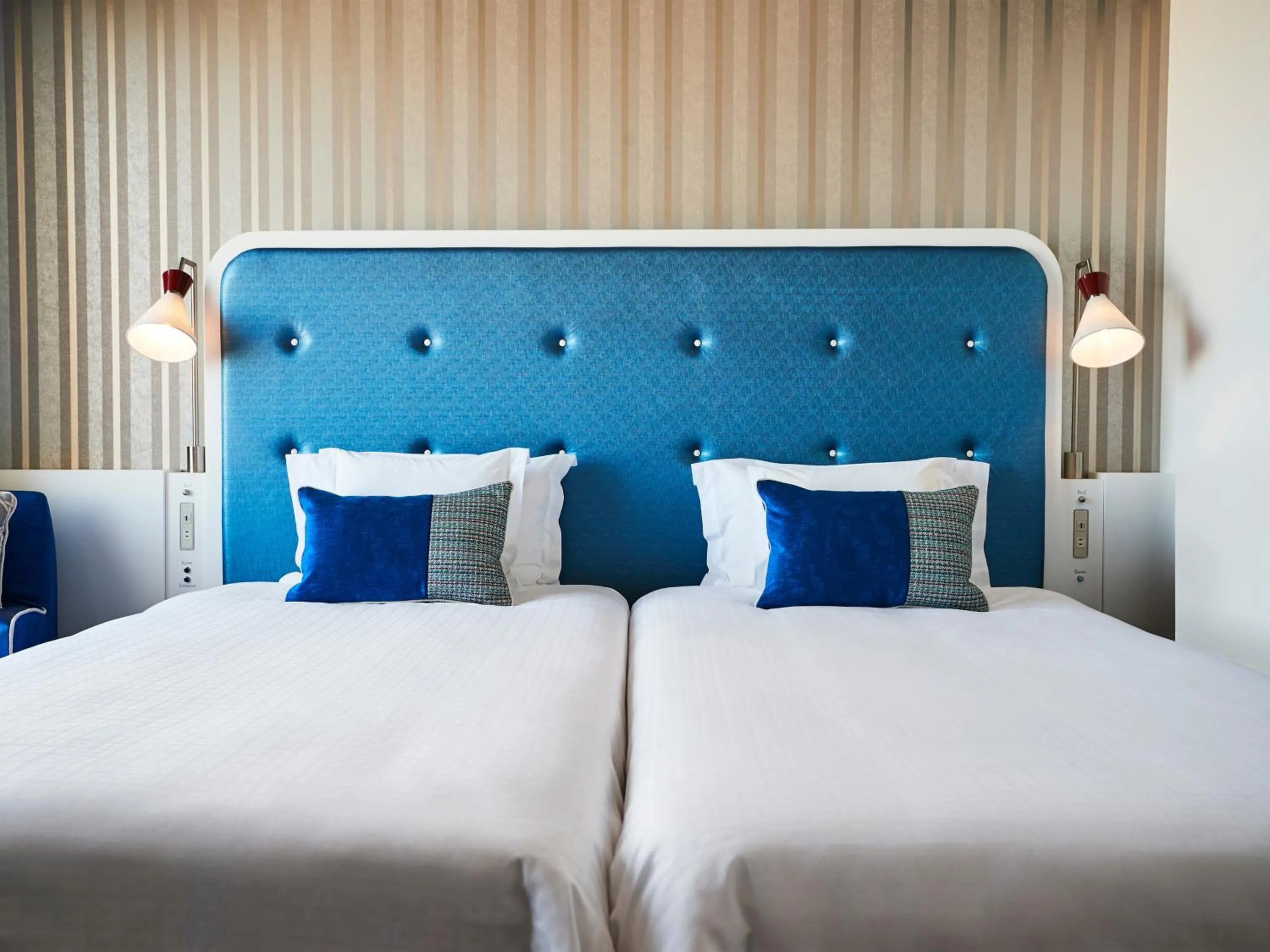 Bed in Hotel Universal Port