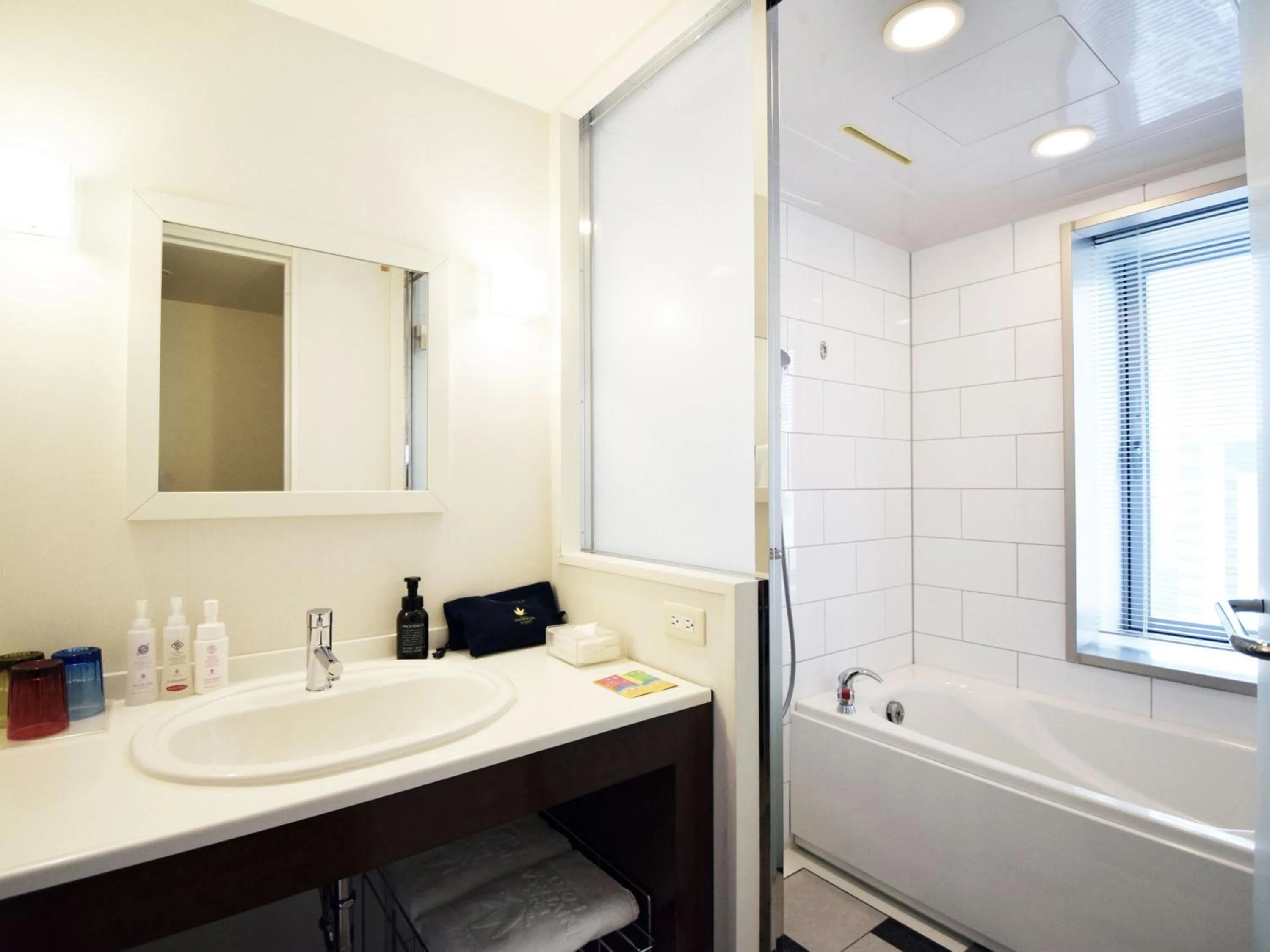 Bathroom in Hotel Universal Port