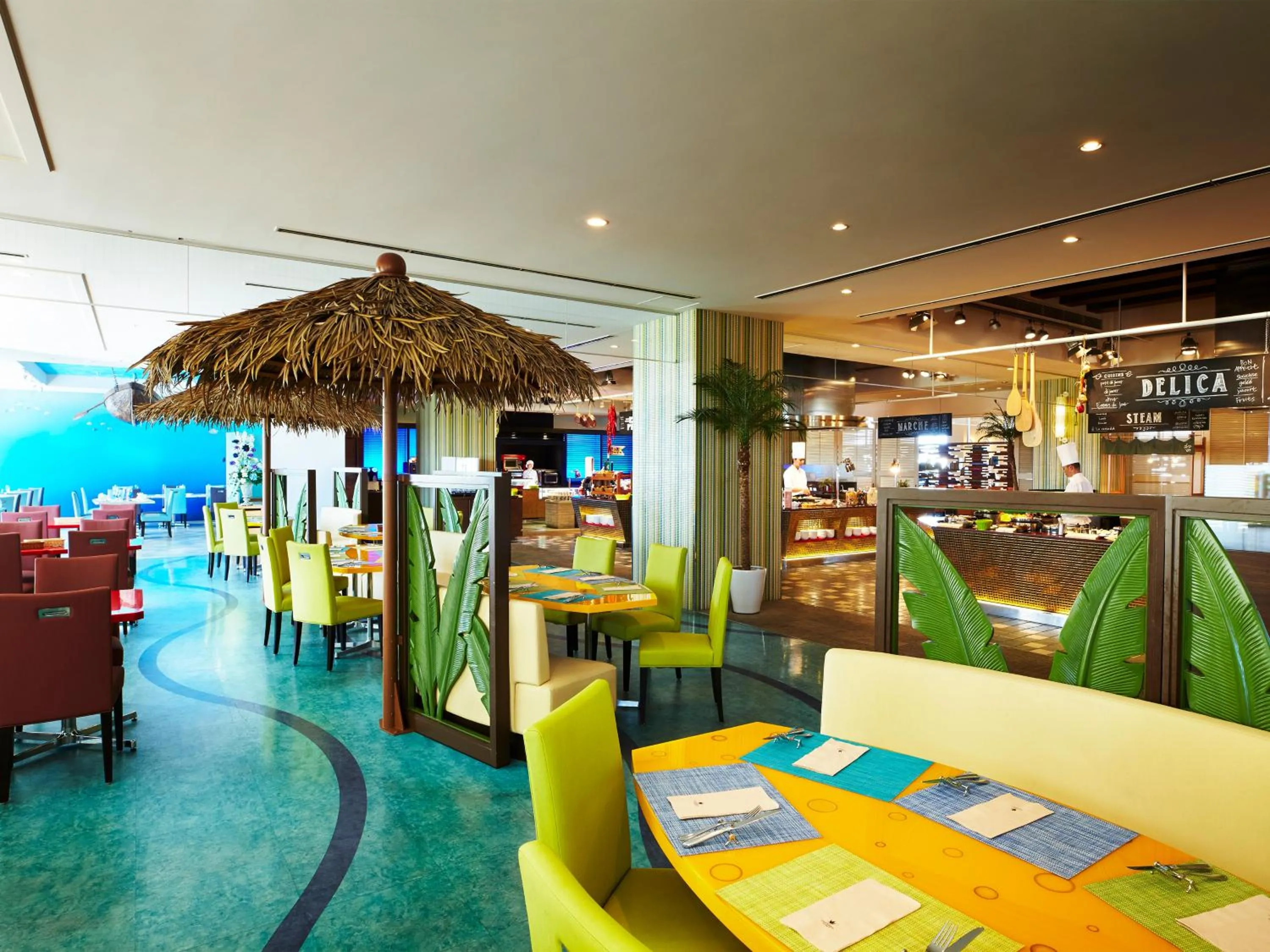 Restaurant/places to eat in Hotel Universal Port