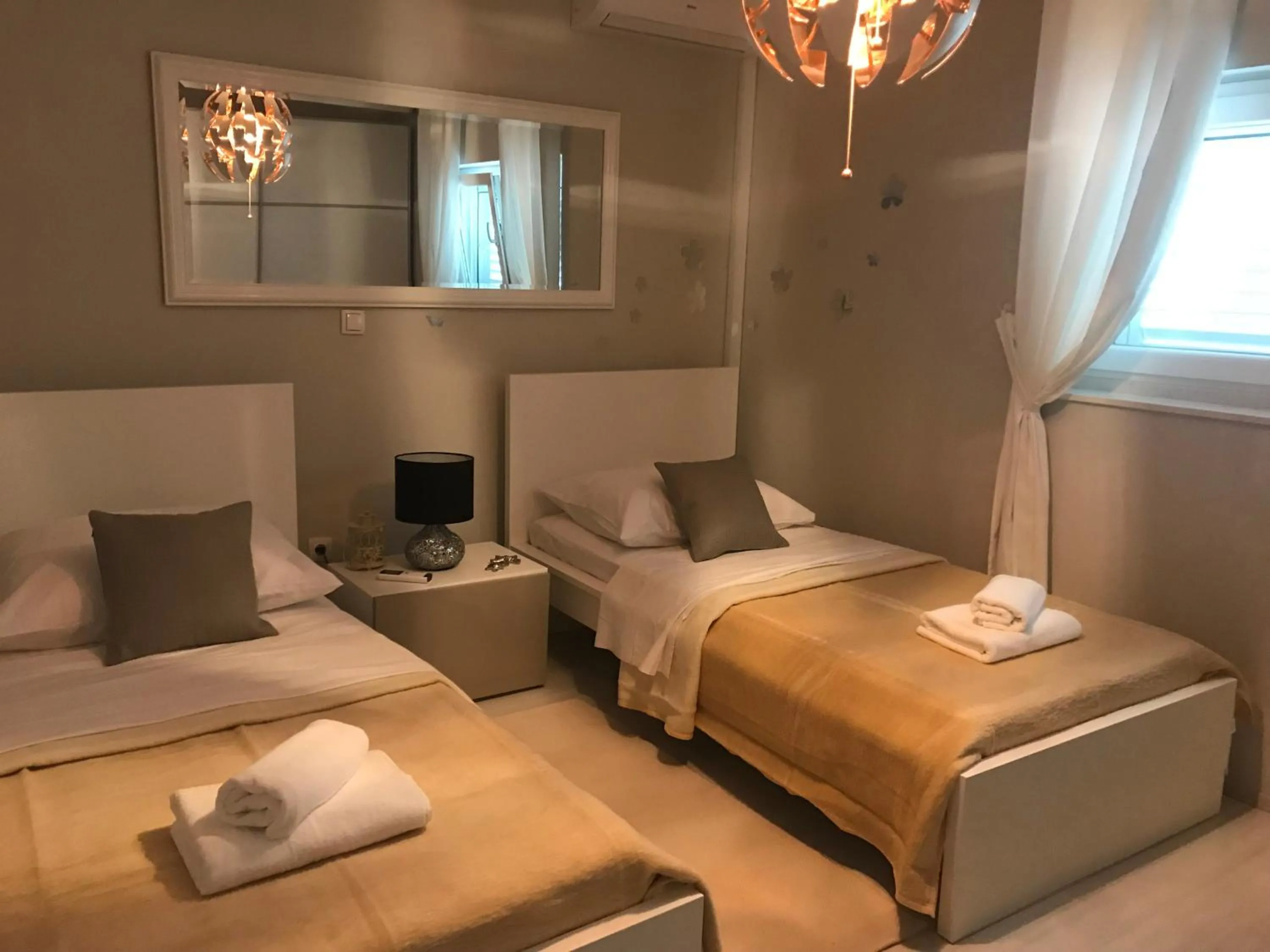 Bed in Blue Diamond